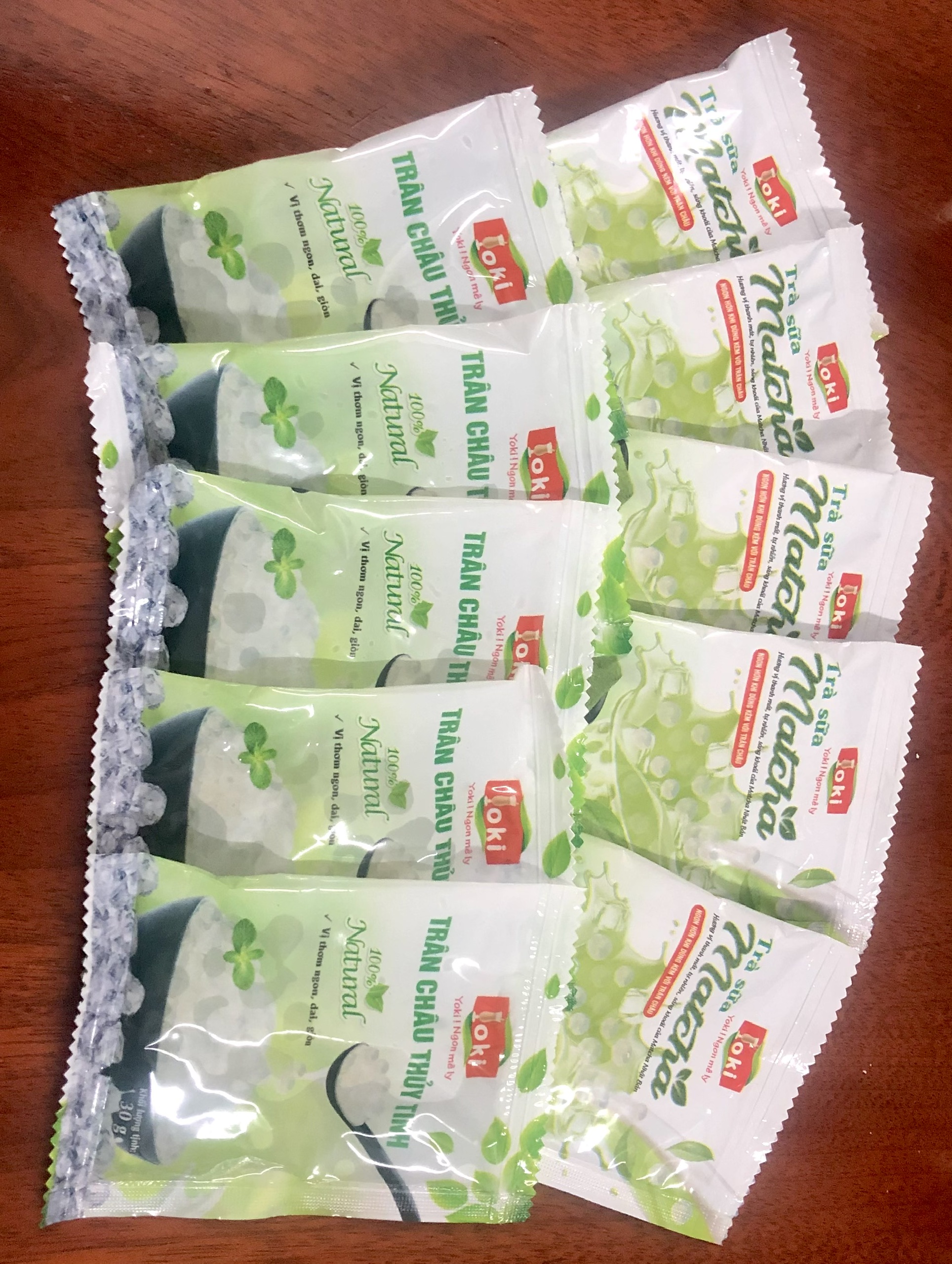 Yoki Trà sữa Matcha trân châu thủy tinh 400g (08 gói trà sữa Matcha 20g+ 08 gói trân châu thủy tinh 30g)