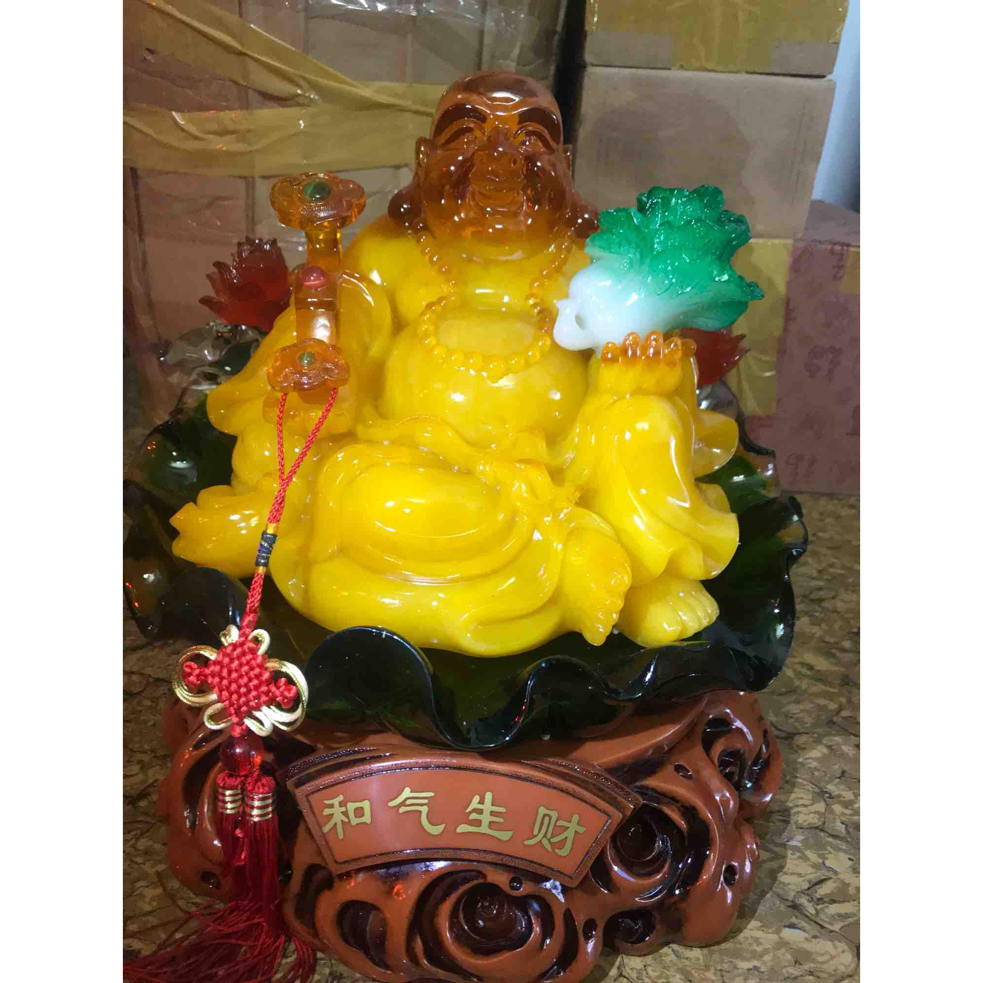 TƯỢNG  PHẬT DI LẶC VÀNG NGỔI ĐÀI HOA SEN TAY CẦM GẬY NHƯ Ý BẮP CẢI 38CM MỆNH KIM THỔ