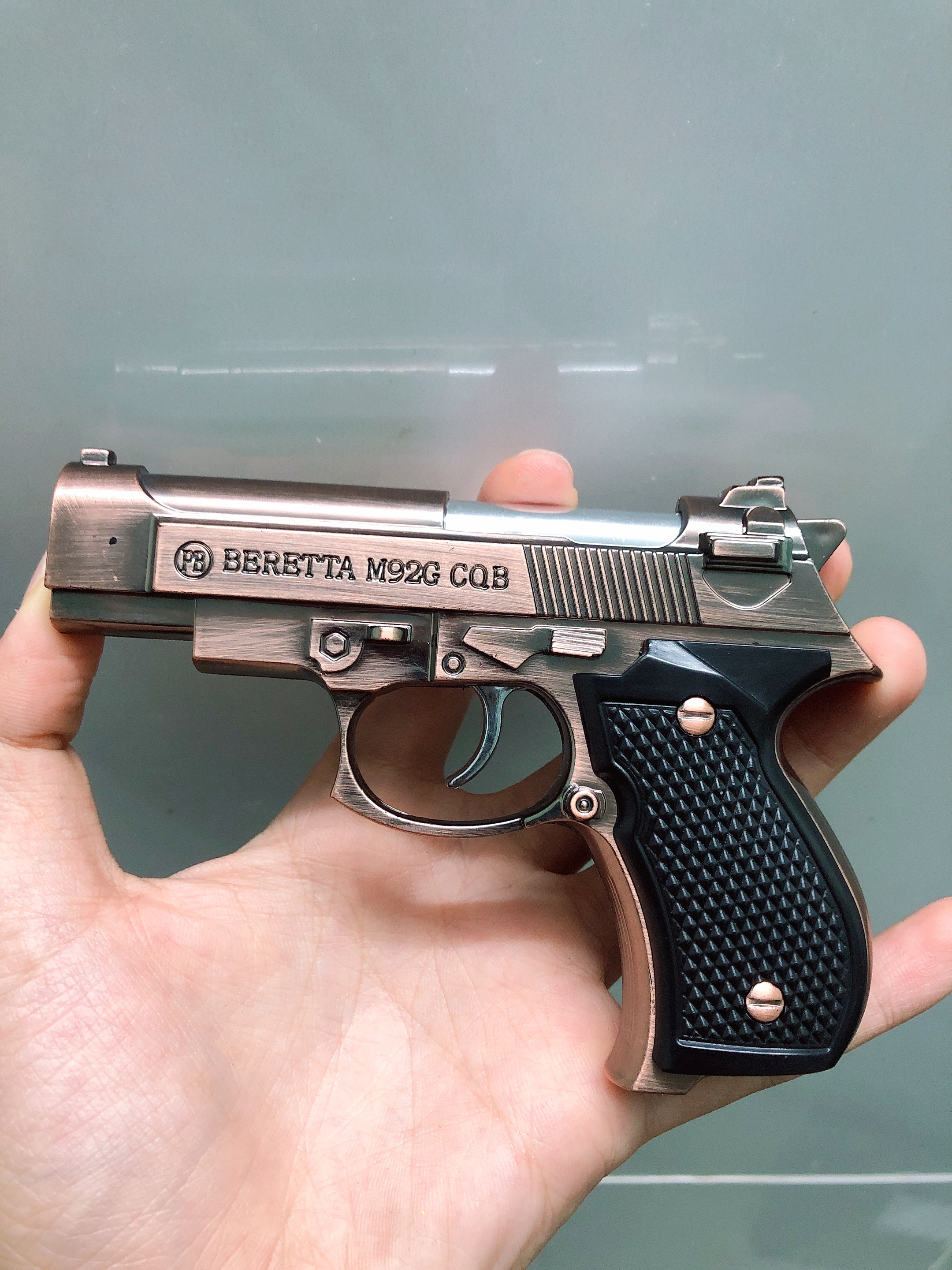 Hột quẹt bật lửa khè hình súng M92  - .
