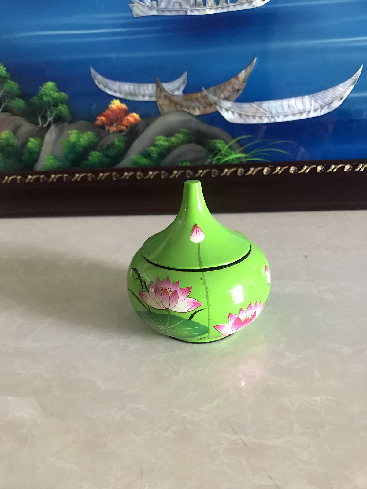 Hủ bí sơn mài