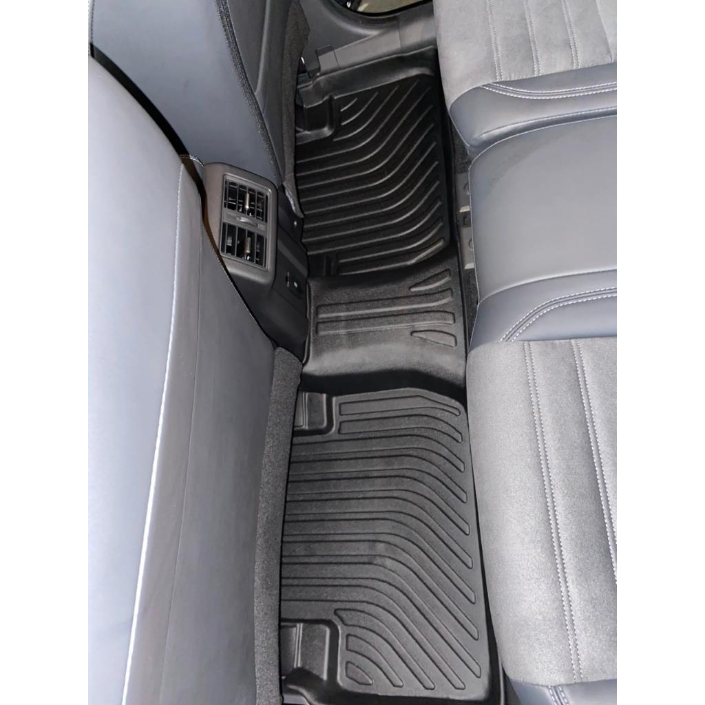 Mitsubishi outlander 2014-2022-Thảm lót sàn xe nhãn hiệu Macsim TPE- 3 hàng ghế hàng loại 2