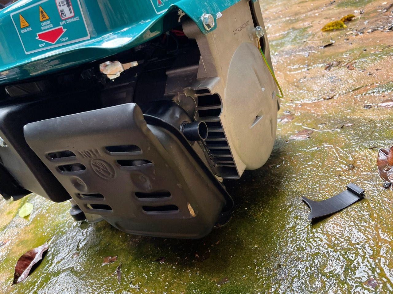 MÁY PHÁT ĐIỆN DÙNG XĂNG PHA NHỚT BH 12THÁNG TOTAL TP18001 - HÀNG CHÍNH HÃNG