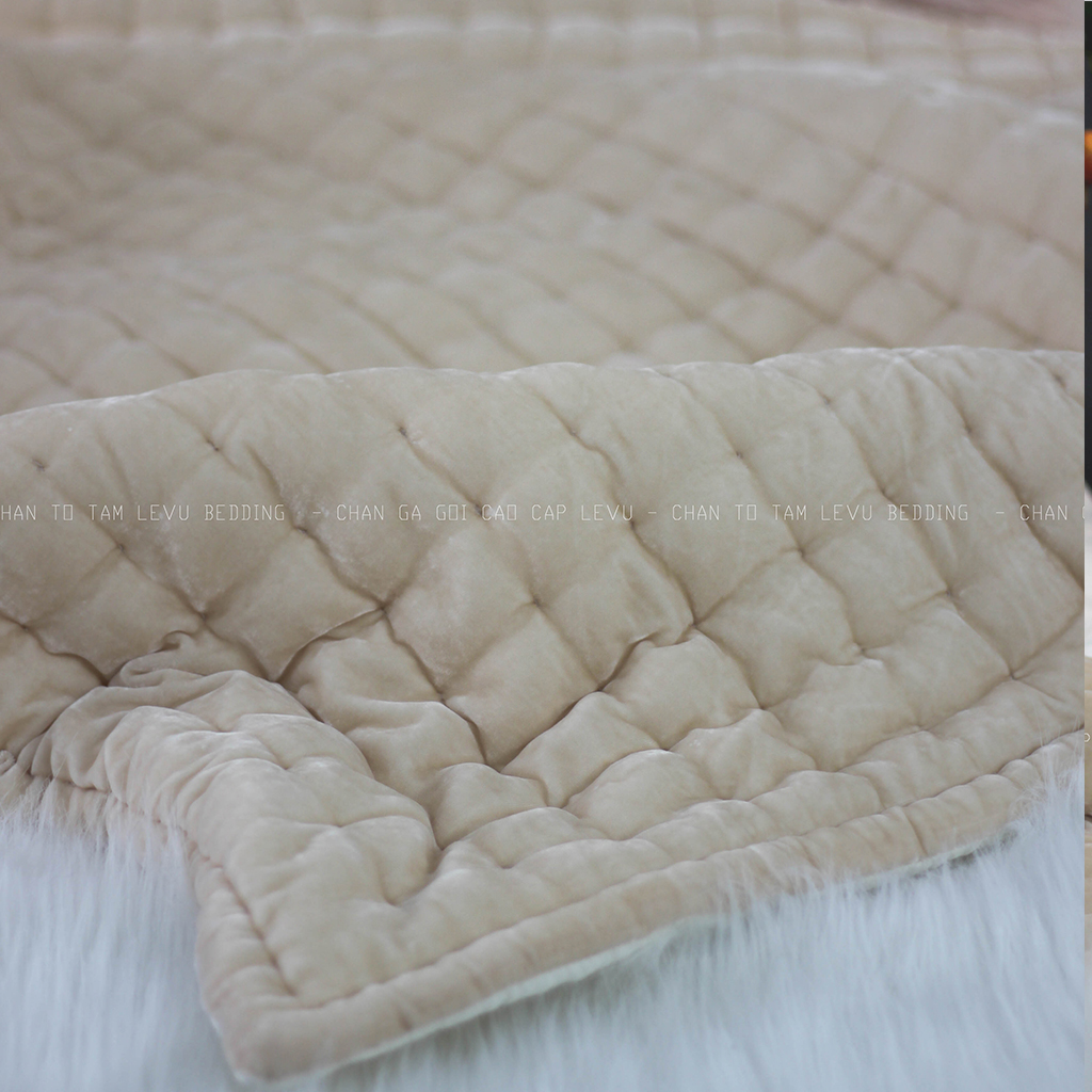 Chăn Nhung Lụa Chần Bông Điều Hòa Cao Cấp Dùng Bốn Mùa - Chăn Khâu Sa Hạt Màu Ivory I Silk Velvet Blanket