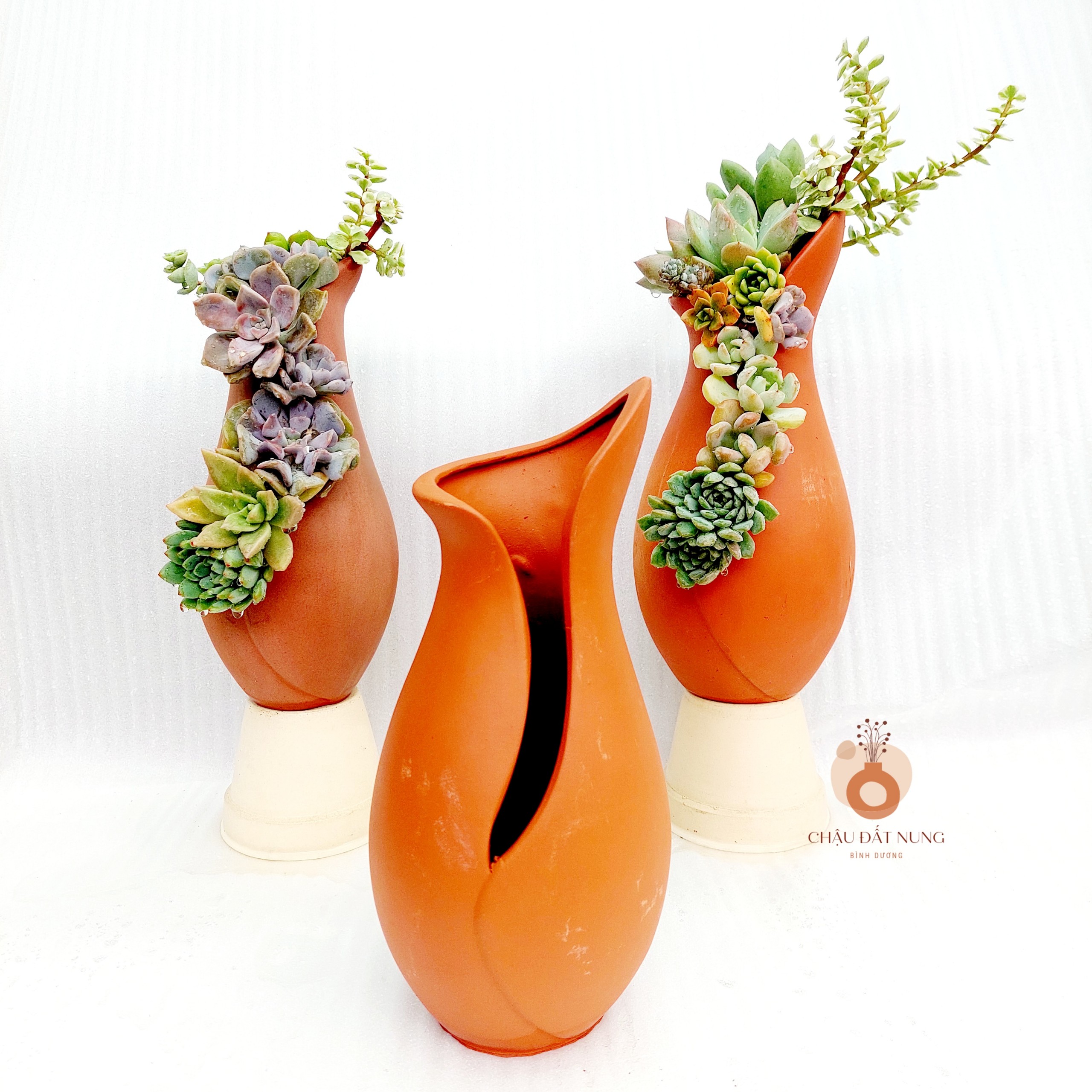 Chậu đất nung - Bình hoa 825, miệng chậu 8cm, chiều cao 25cm