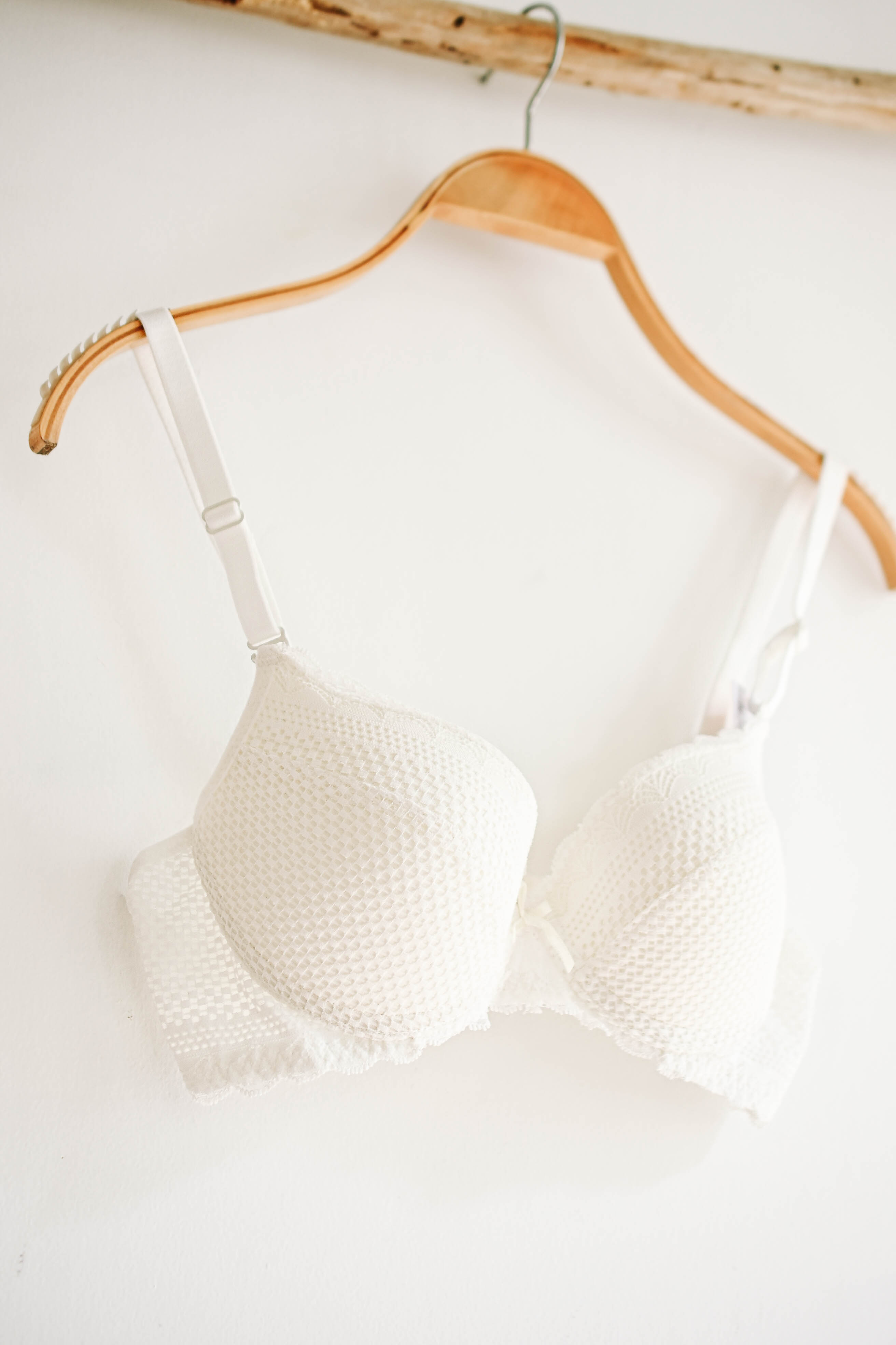 Áo ngực Lovely mút vừa 1761