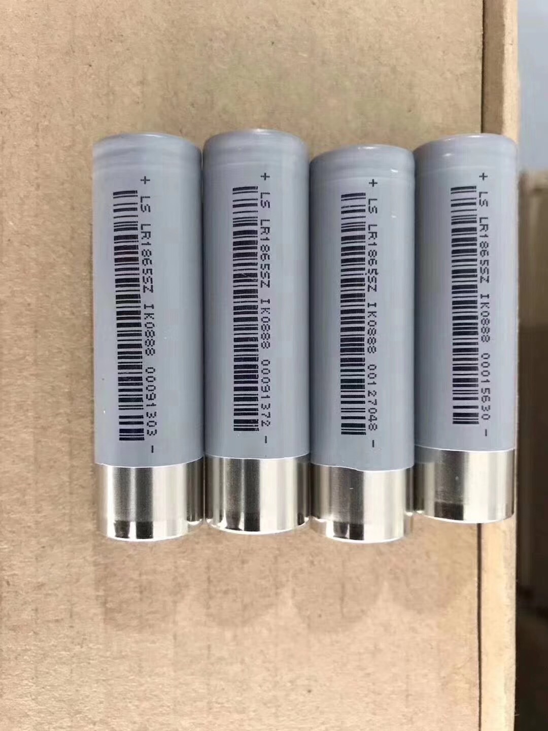 Pin 18650 5C pin lithium 2500mAh 2600mAh 2700mAh