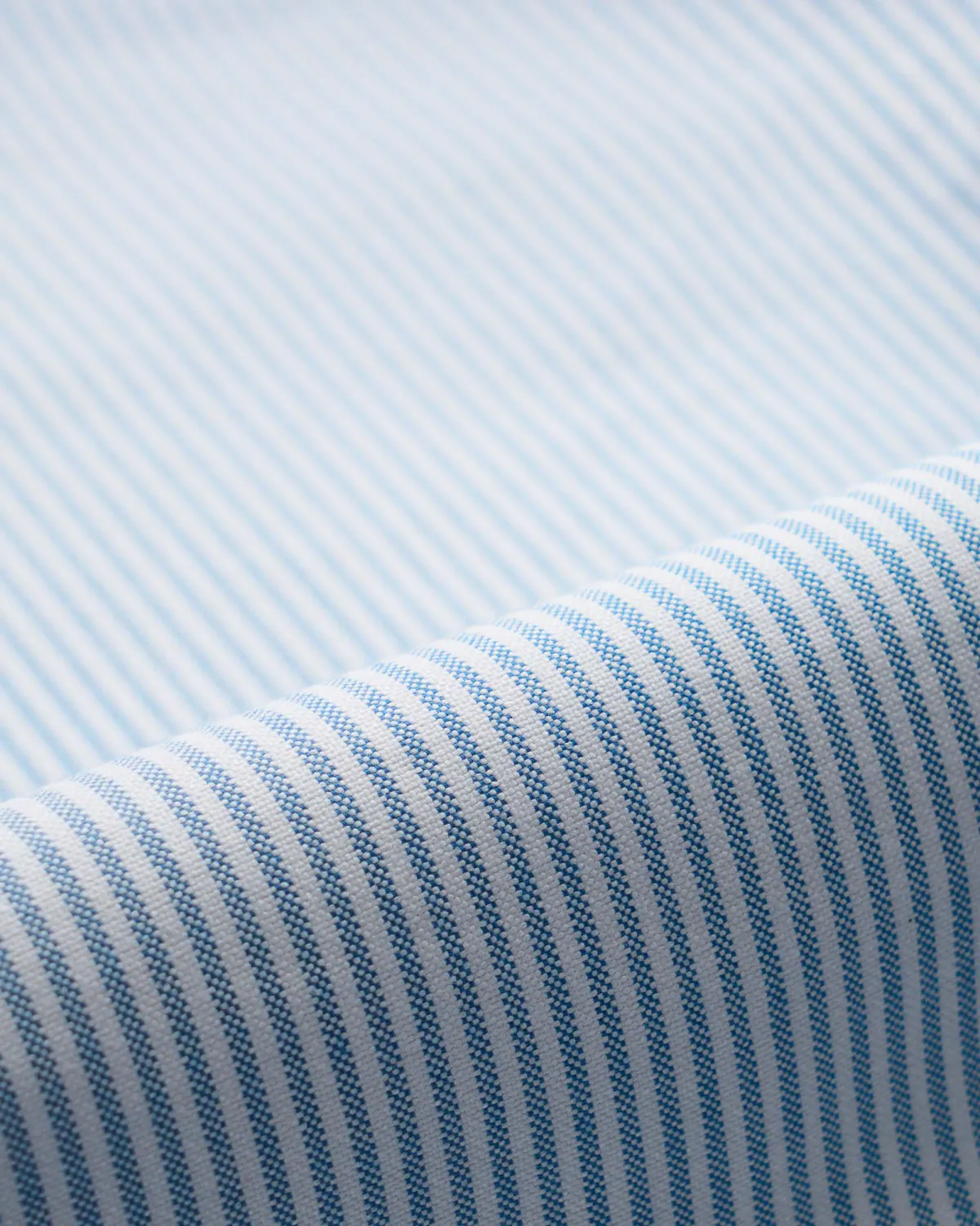 Áo sơ mi tay dài nam oxford kẻ sọc nhỏ. Form Fitted - RT 10S25SHL022 | ROUTINE CÀ MAU