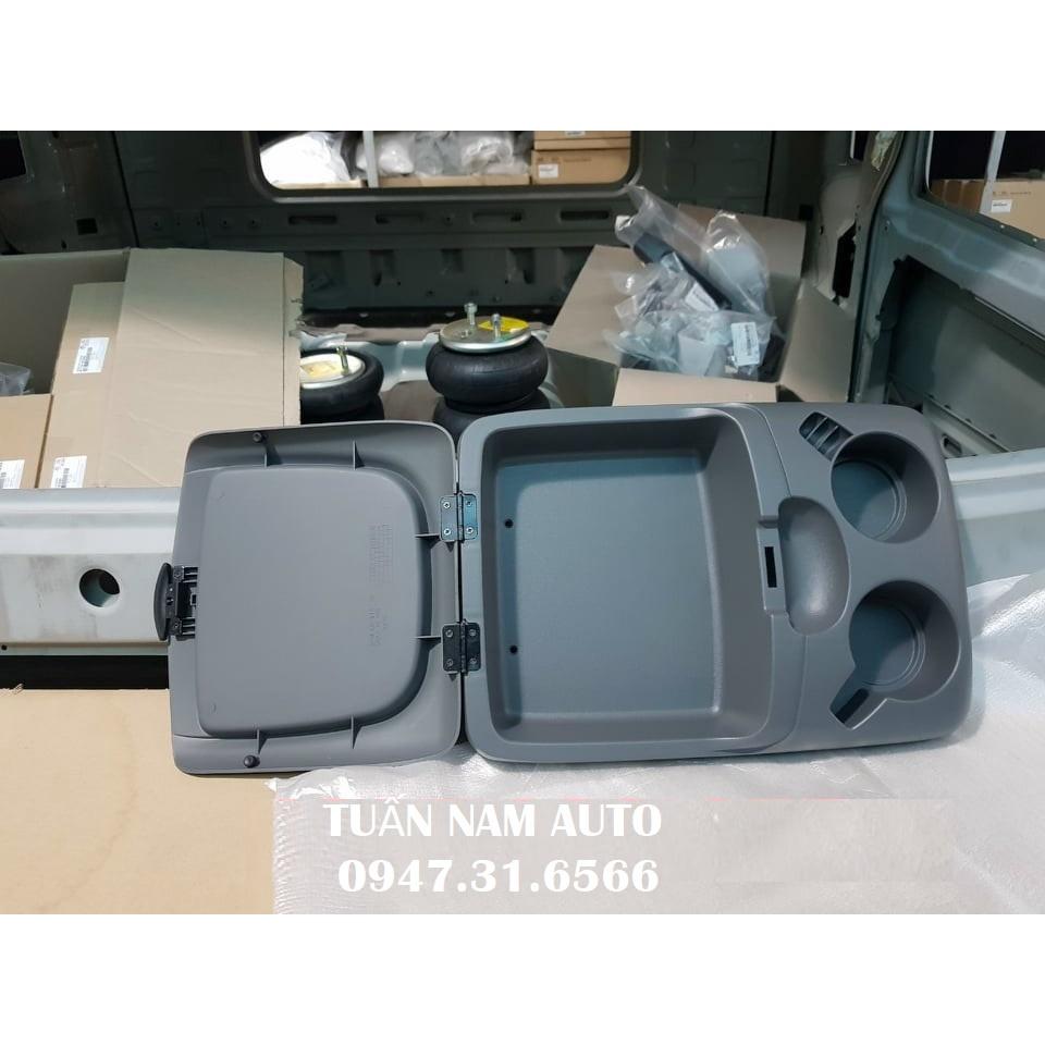 Cốp khay để cốc nước để đồ Hino, Hyundai, Auman Xe tải