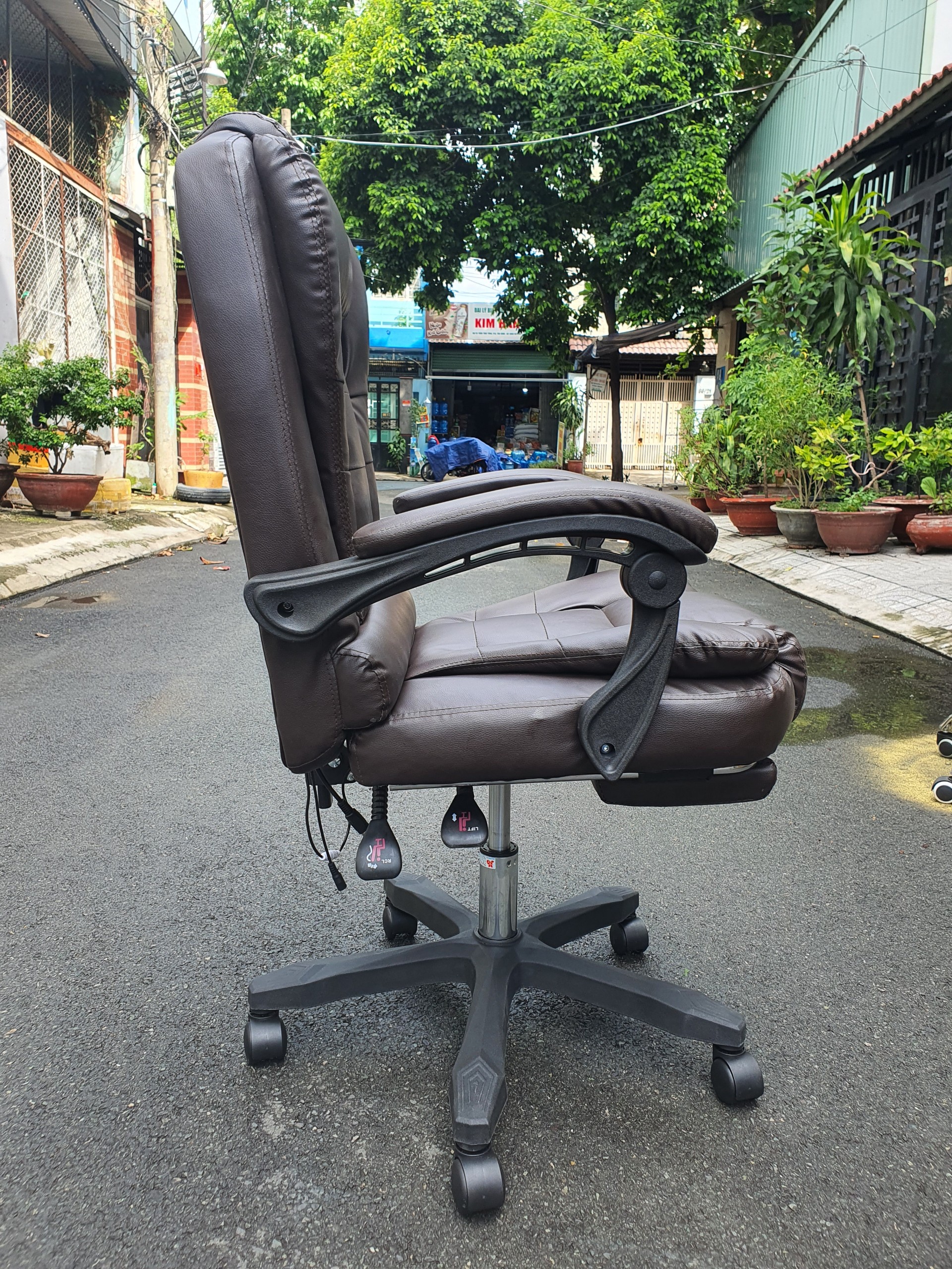 Ghế Làm Việc Văn Phòng Rung Massage 07 Điểm Kèm Remote Điều Khiển AMA-HH002-U