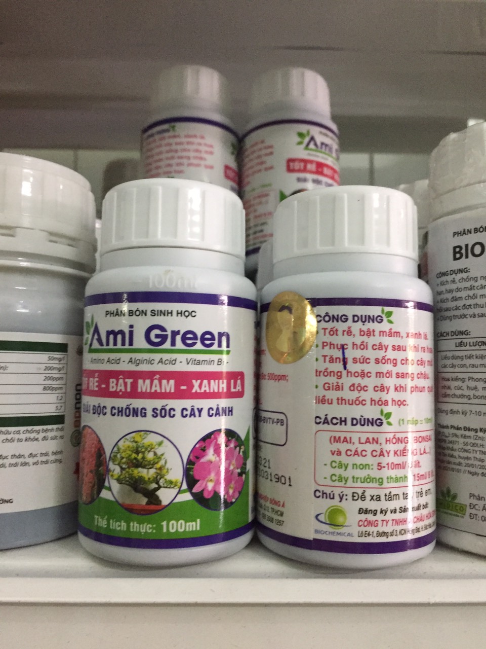 Phân bón sinh học AMIGREEN Kích rễ, kích mầm, giải độc cây - Chai 100ml - Ami Green Tốt rễ, bật mầm, xanh lá cây trồng