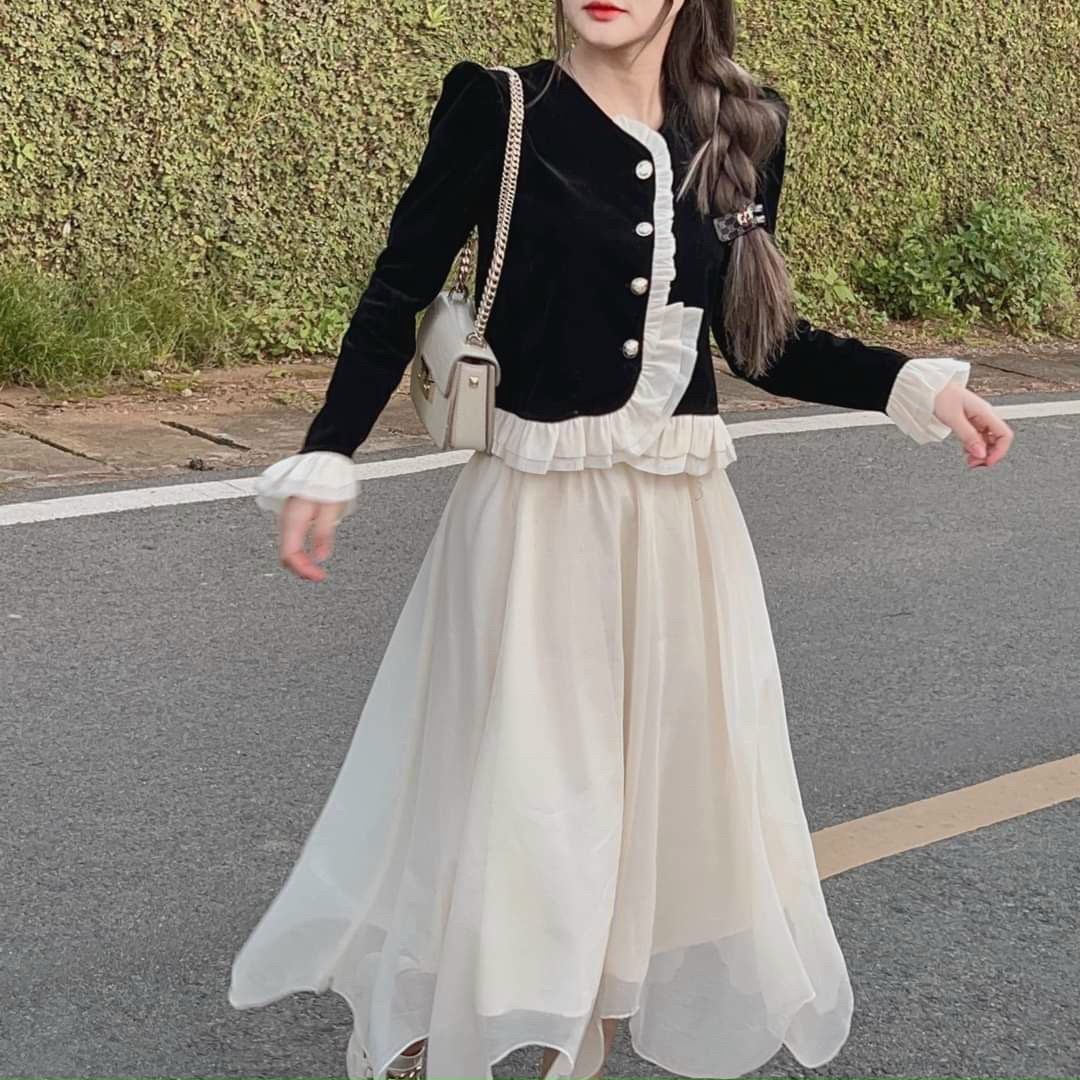 SÉT VÁY LAI TAM GIÁC KÈM ÁO TAY DÀI BÈO VOAN