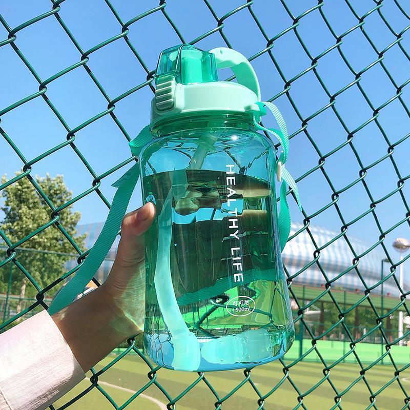 Sức Chứa Lớn 2000ML Nước Hoạt Hình Di Động Thể Thao Chai Có Ống Hút Cắm Trại Đi Xe Đạp Nhựa Dẻo Du Lịch Nước Drinkware