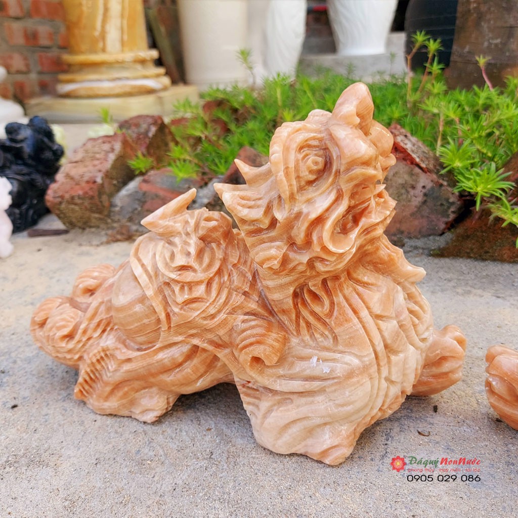 Tượng tỳ hưu phong thủy đá vân gỗ 21cm đá Non Nước