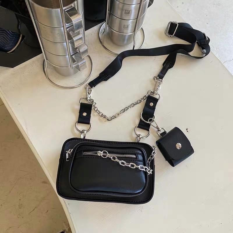 TÚI ĐEO CHÉO CHUỖI CUB SWAGGER
