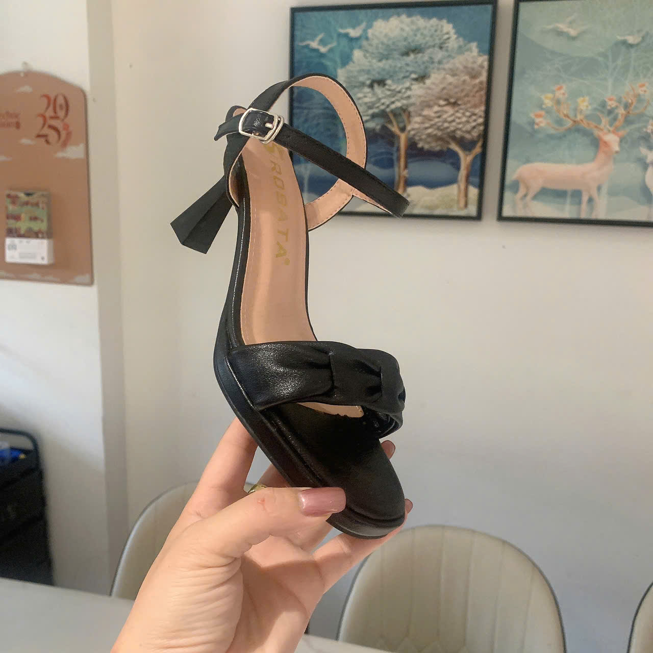 Sandal nữ quai ngang ROSATA RO700 -6p- Đen, Be - BKSTORE