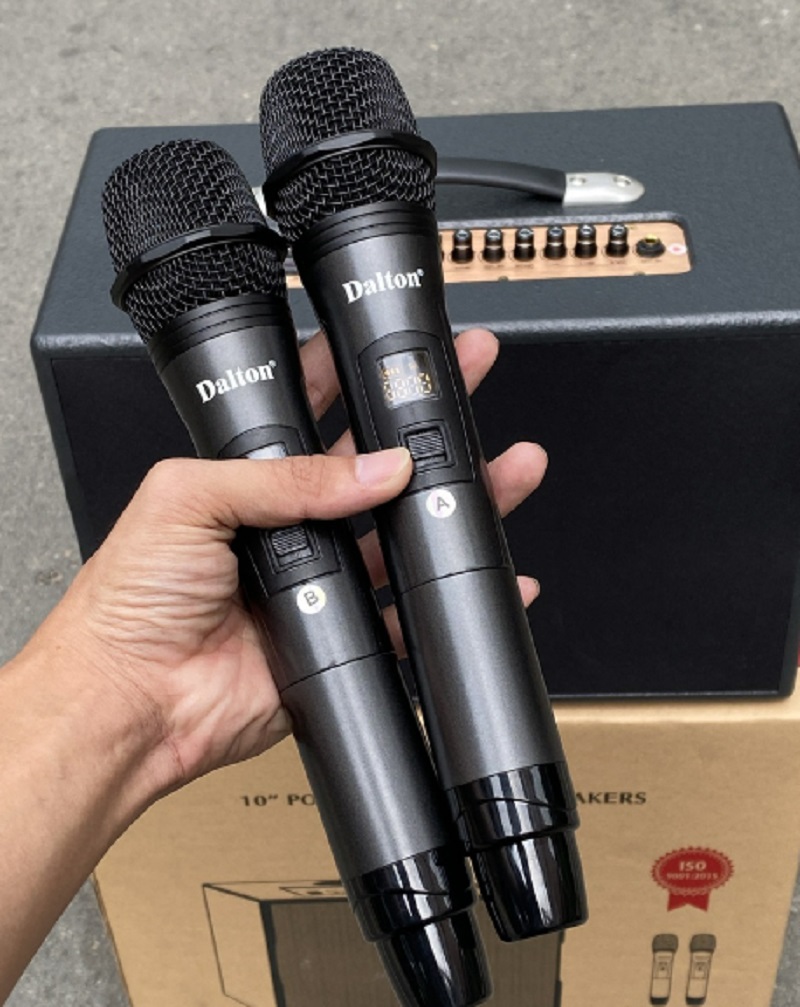 Micro karaoke không dây Dalton,  micro chống hú loa kéo karaoke TX-500 thân kim loại cao cấp, mic không dây UHF kết nối Bluetooth. [ HÀNG CHÍNH HÃNG ]