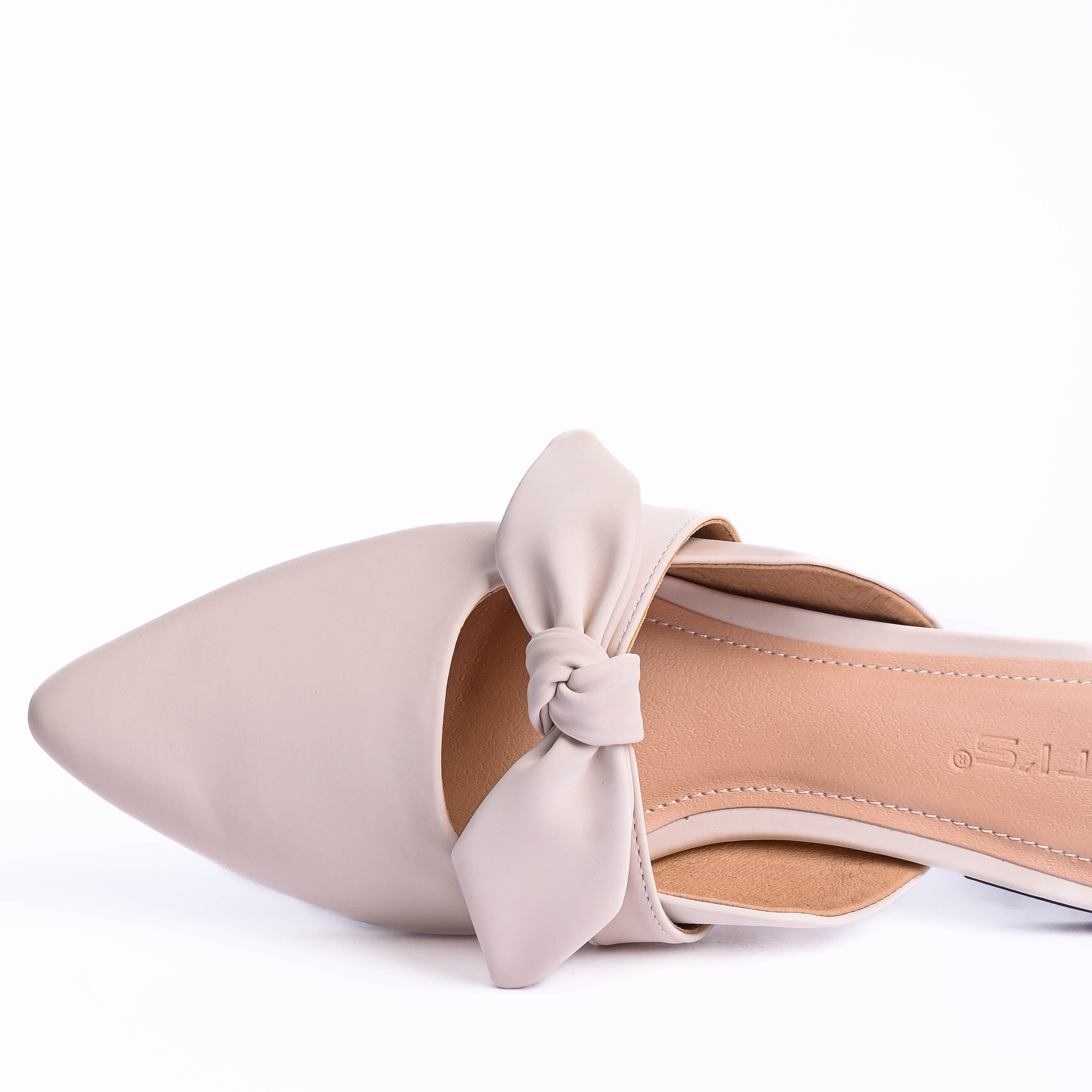 Dép bít đầu Bitis nữ (35-39)