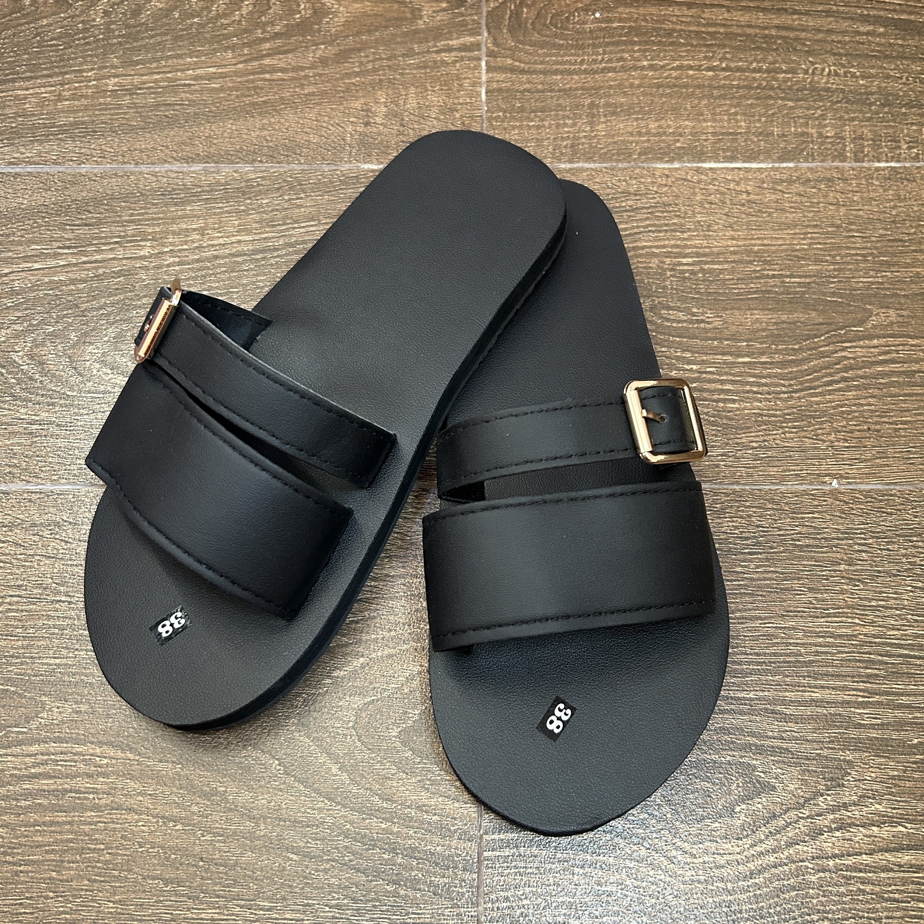 Dép Nữ quai da mềm Đế bệt Cao Su ôm chân LYNA Sandal mã SD281