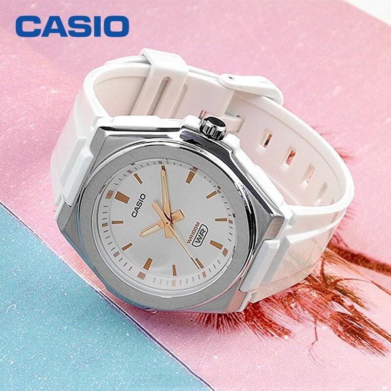 Đồng Hồ Nữ Dây Nhựa Casio Standard LWA-300H-7EVDF Chính Hãng - LWA-300H-7E Gờ Kim Loại