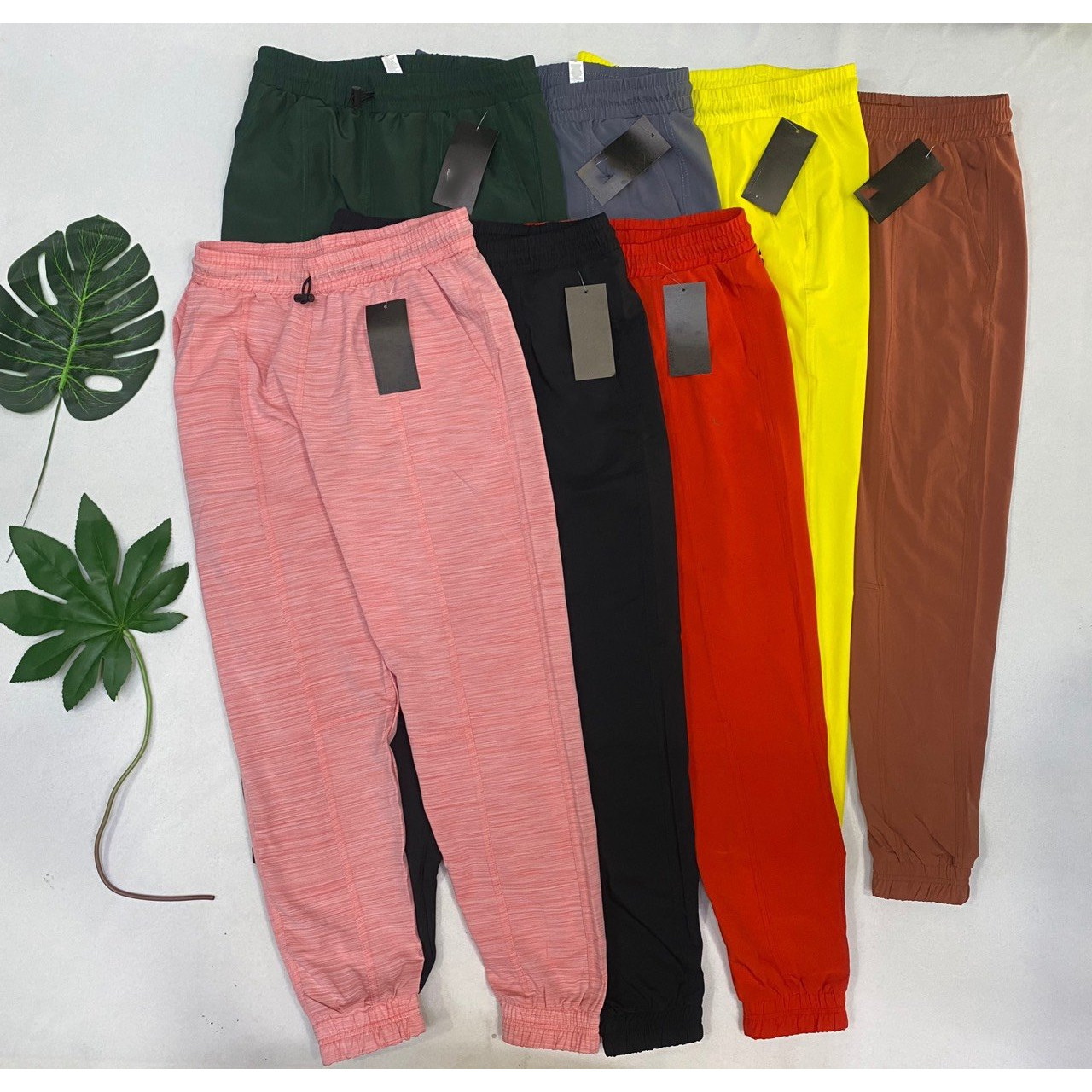 Quần Jogger Nữ Chất Vải Gió Dù Phong Cách Street Wear