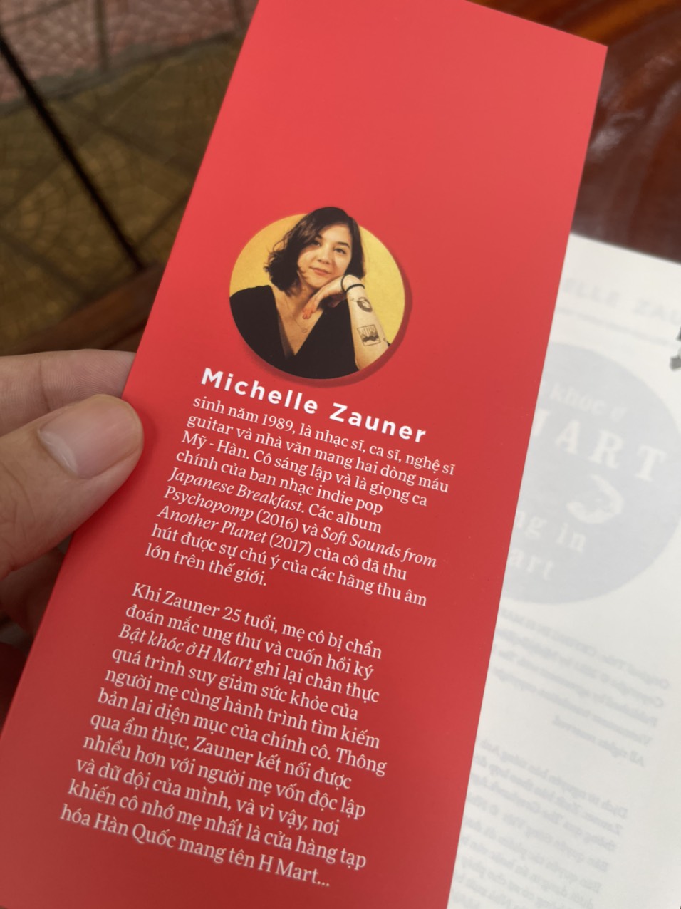 Hình ảnh [Cuốn sách hay nhất theo bình chọn của The New York Times 2021] BẬT KHÓC Ở H MART – Michelle Zauner  - NXB Phụ Nữ (Sách mới 2022)