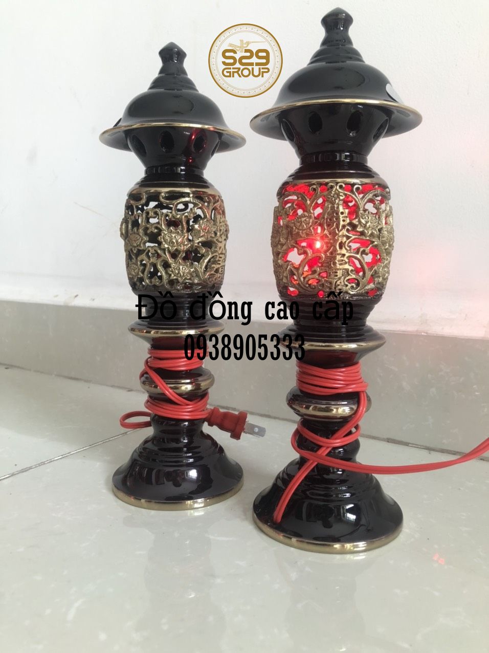 Đôi đèn thờ điện bằng đồng cao 28cm,phù hợp với bàn thờ gia tiên,dòng tộc