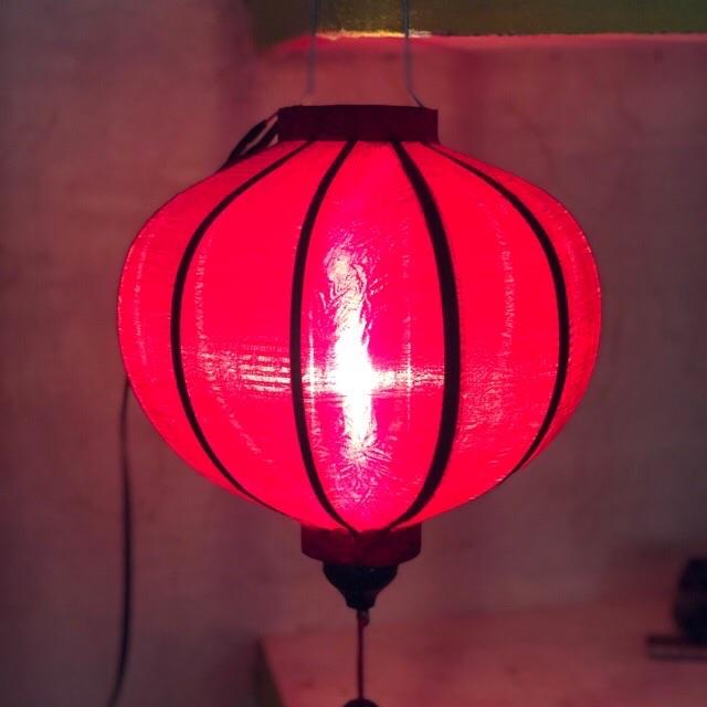 Đèn lồng đỏ hội an lụa vân