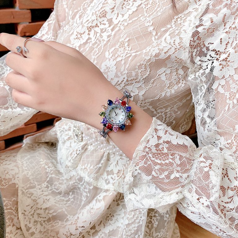 Đồng Hồ Nữ Julius Star Mặt Hoa Đính Đá Lục Sắc JS-021B