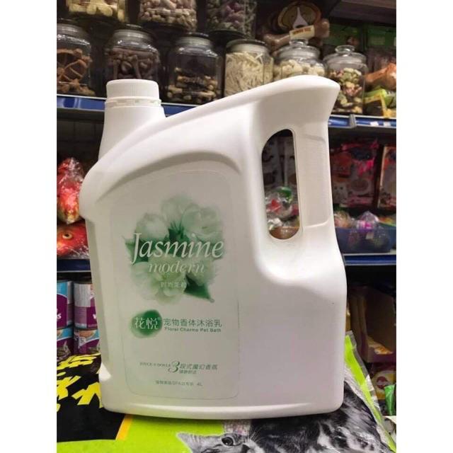 Sữa tắm nước hoa Joyce&Dolls mẫu cũ Bloom sexy Jasmine modern rose dew can 4L
