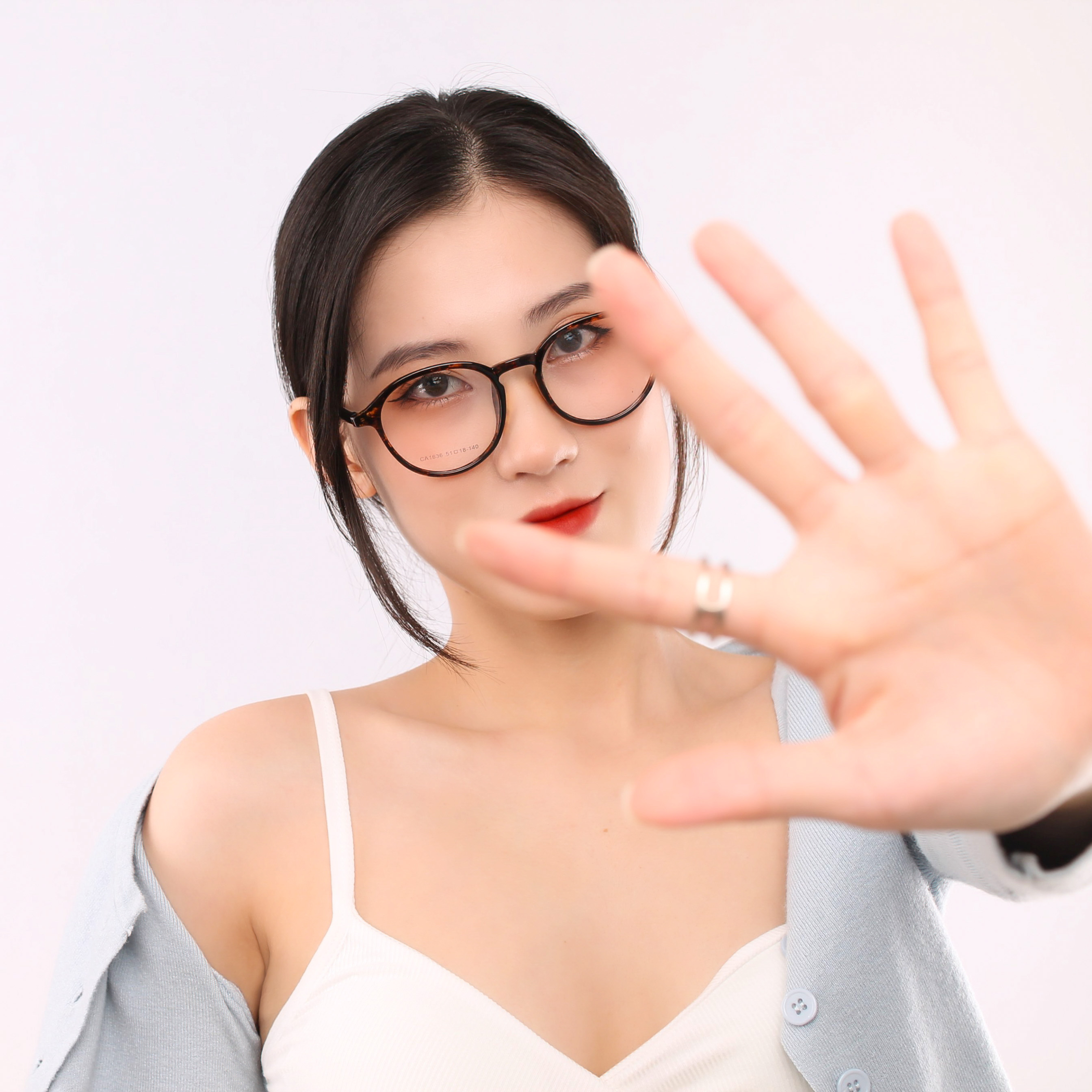 Gọng kính nhựa dẻo tr90 thời trang nam nữ Ouress CA1636