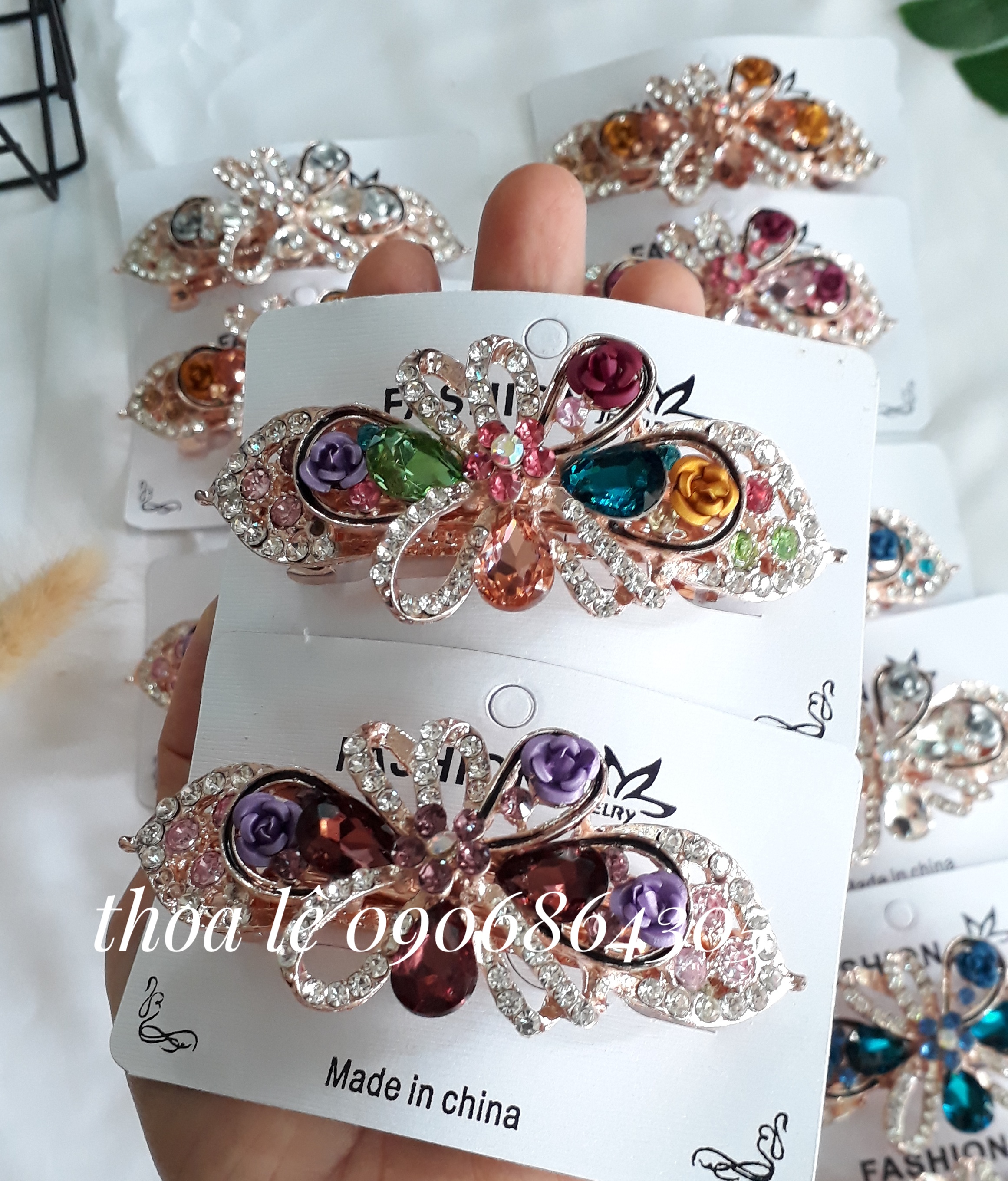 Kẹp tóc đá