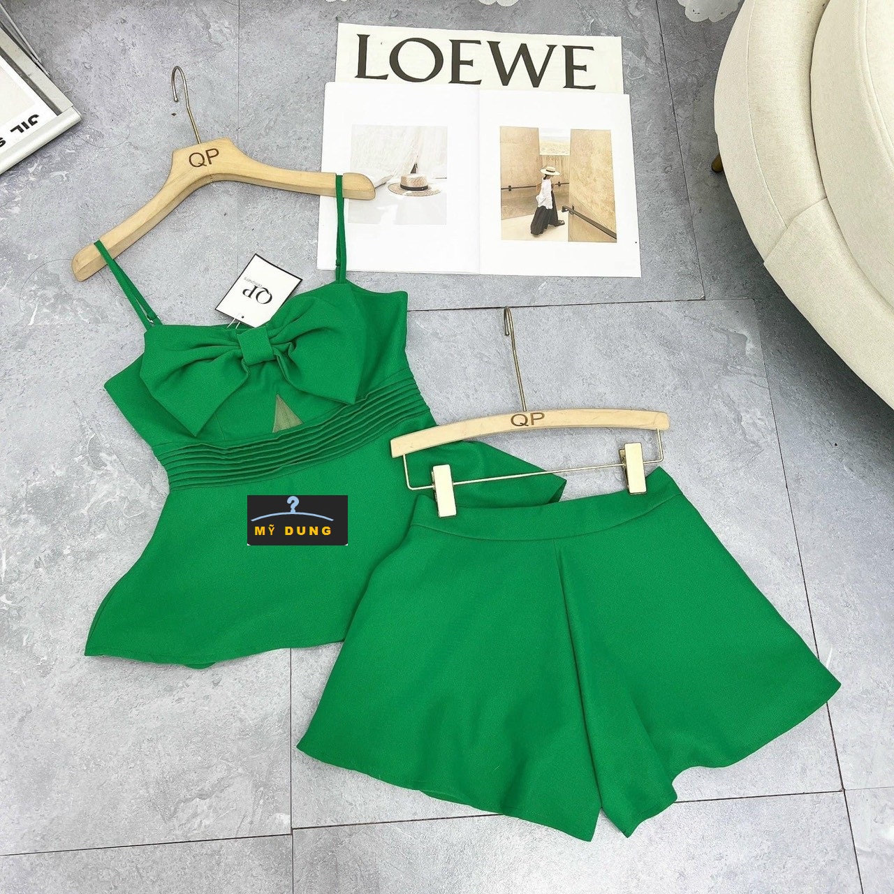 SET ÁO 2S ĐÍNH NƠ+ QUẦN SHORT TIỂU THƯ NHẸ NHÀNG, NHƯNG KHÔNG KÉM PHẦN GỢI CẢM