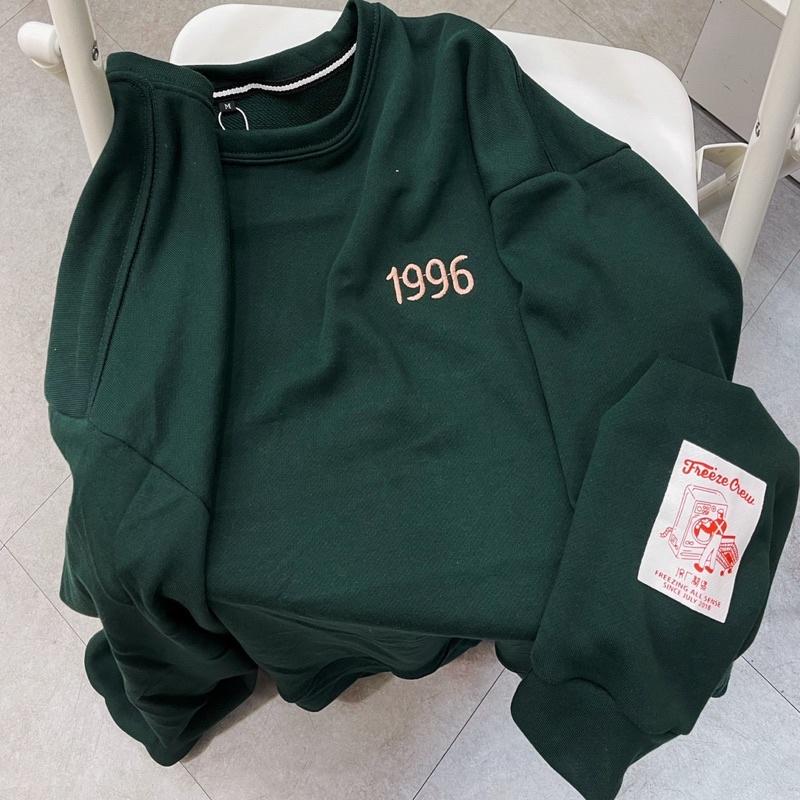 áo Sweater 1996 màu xanh rêu Unisex ảnh thật SSSTore ( nam nữ mặc đều được)