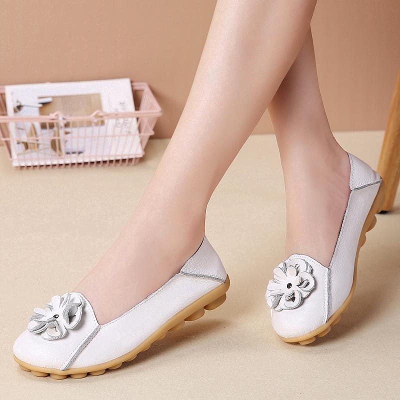 2020 Fashion women outdoor soft leather flat shoes casual sneakers