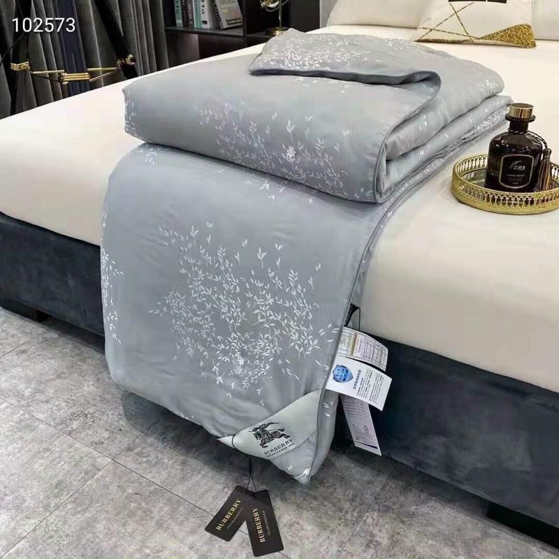 Chăn hè lụa tơ tằm mẫu mới nhất 2021