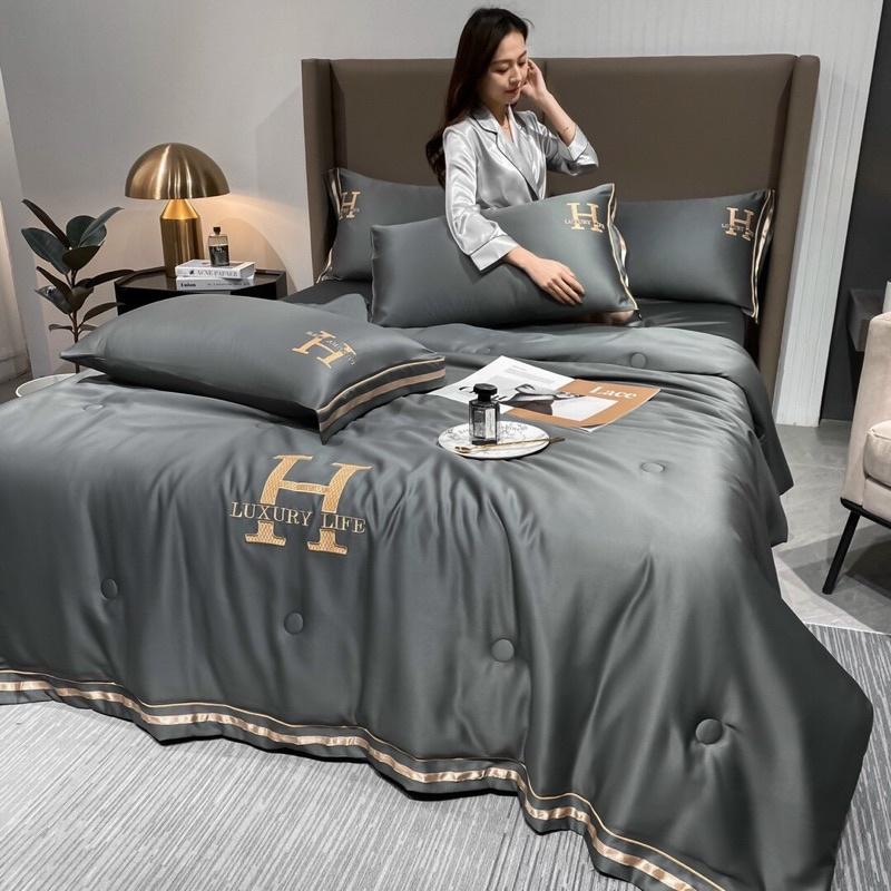 Bộ chăn trần hè ga gối phi lụa thêu chữ H-LUXURY Life sang trọng,mềm mịn