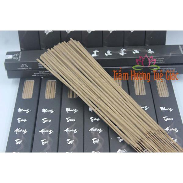 Trầm Hương sạch tự nhiên không hóa chất thơm dịu ngọt dài 39cm