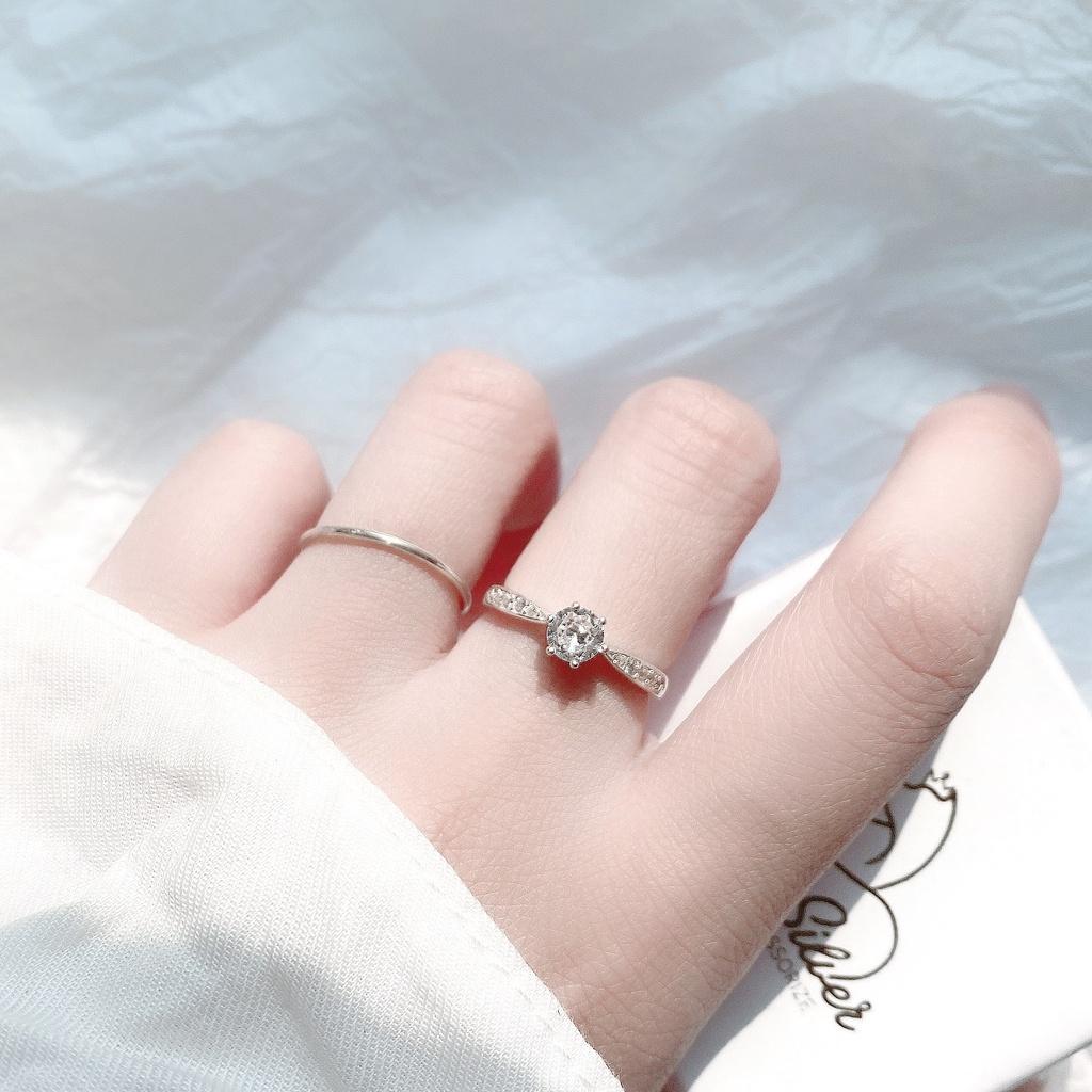 Nhẫn bạc nữ Miuu Silver, nhẫn nữ đính đá 6 trấu thân vát Christiana Ring