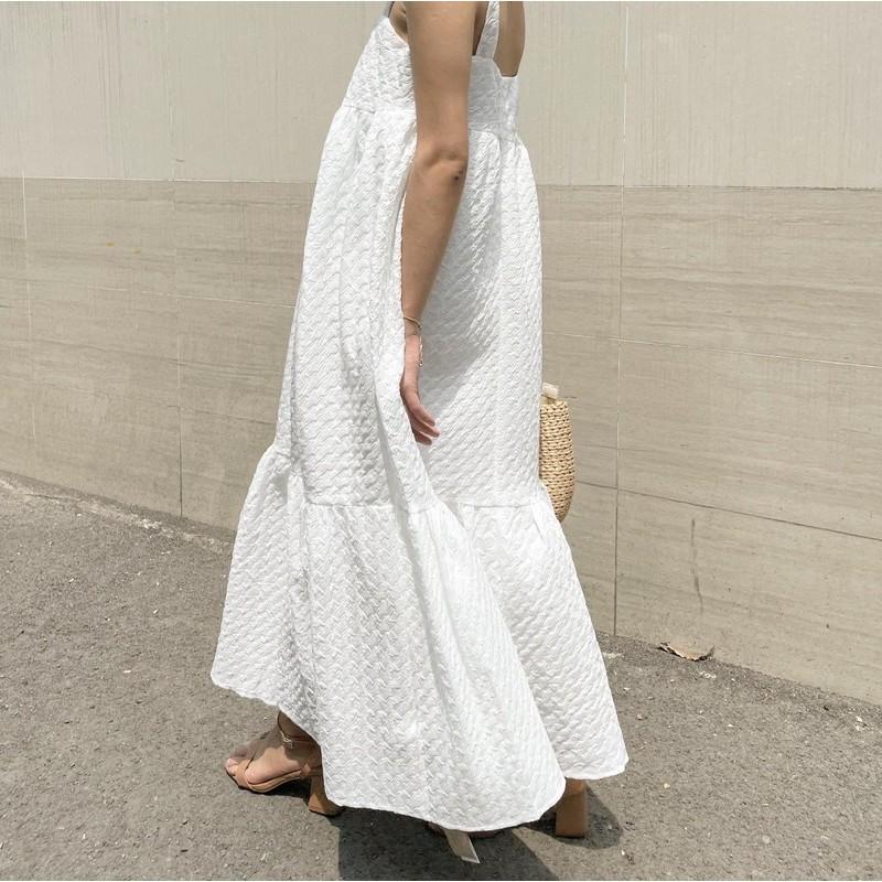 Đầm dây trắng phồng