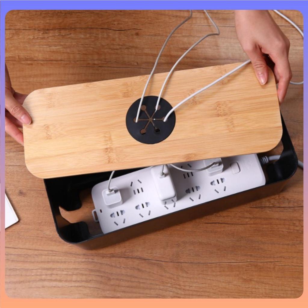Hộp đựng ổ cắm điện bảo vệ an toàn chống bụi bẩn tiện lợi từ nhựa ABS và gỗ.