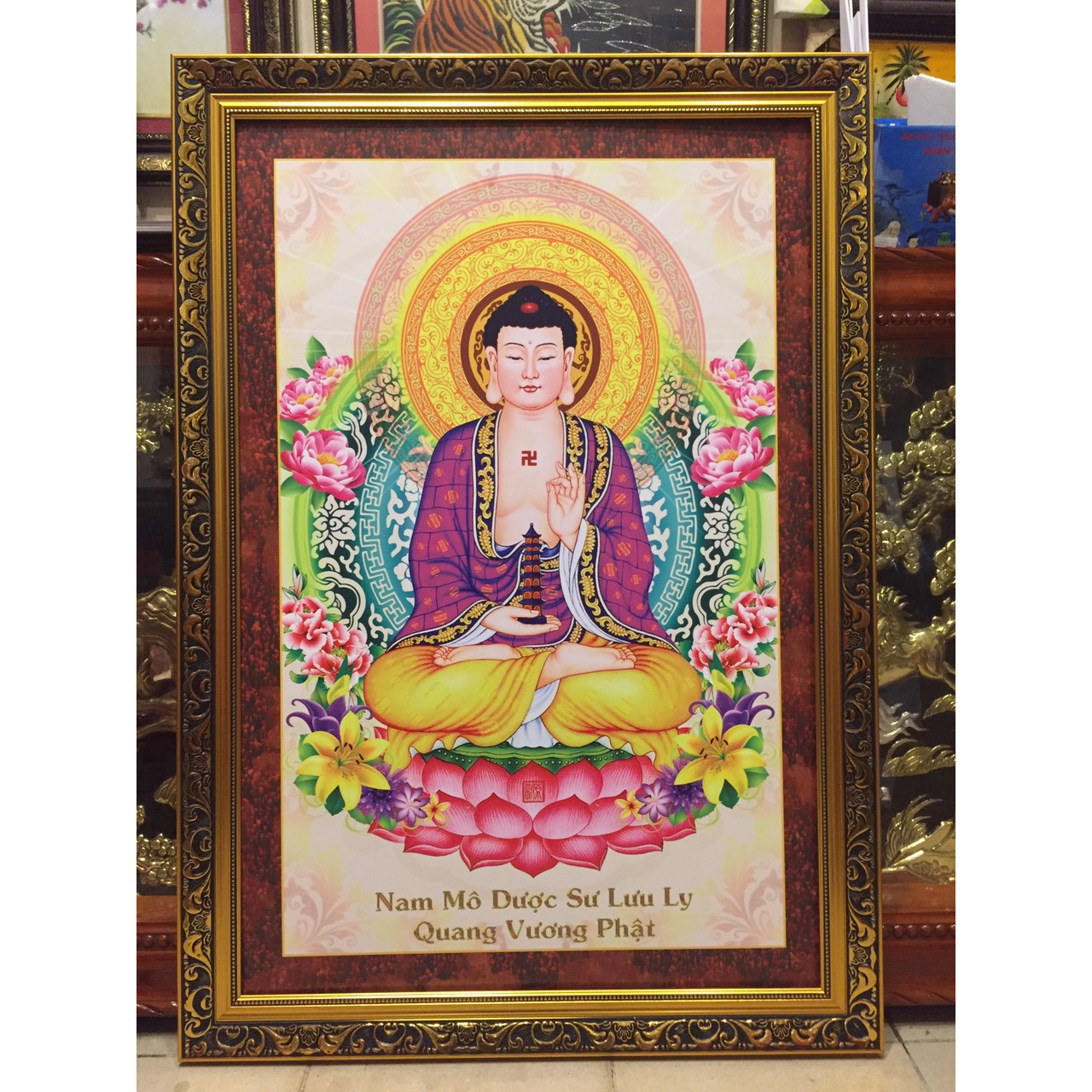 Tranh phong thủy, Phật Dược Sư Lưu Ly Vương Quang Vương Phật