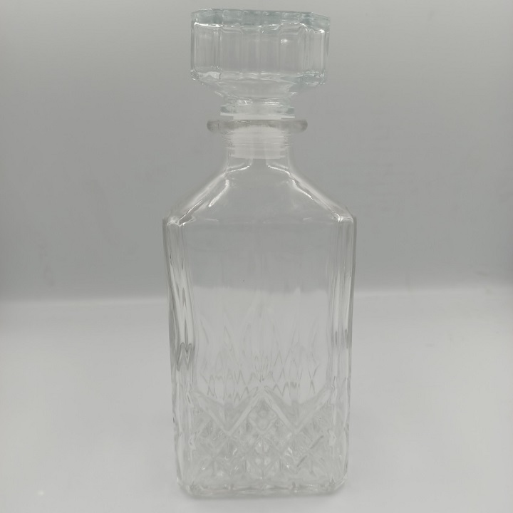 Vỏ Chai Thủy Tinh Vuông Dung Tích 750 ML Trong Suốt Sang Trọng