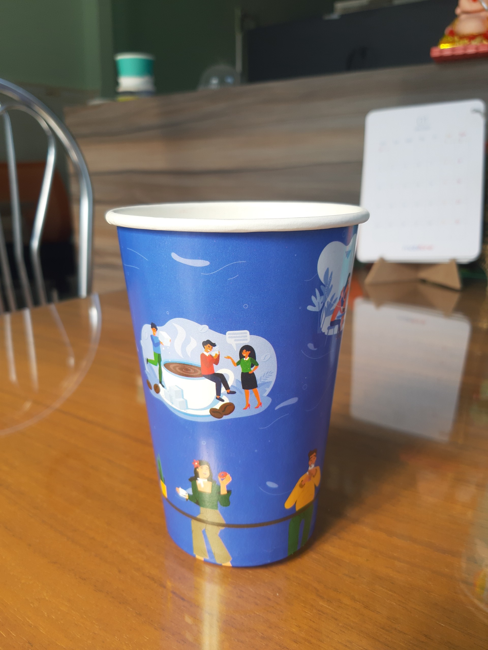 Ly giấy 16oz in hình 2PE lốc 50 cái +nắp nhựa bằng
