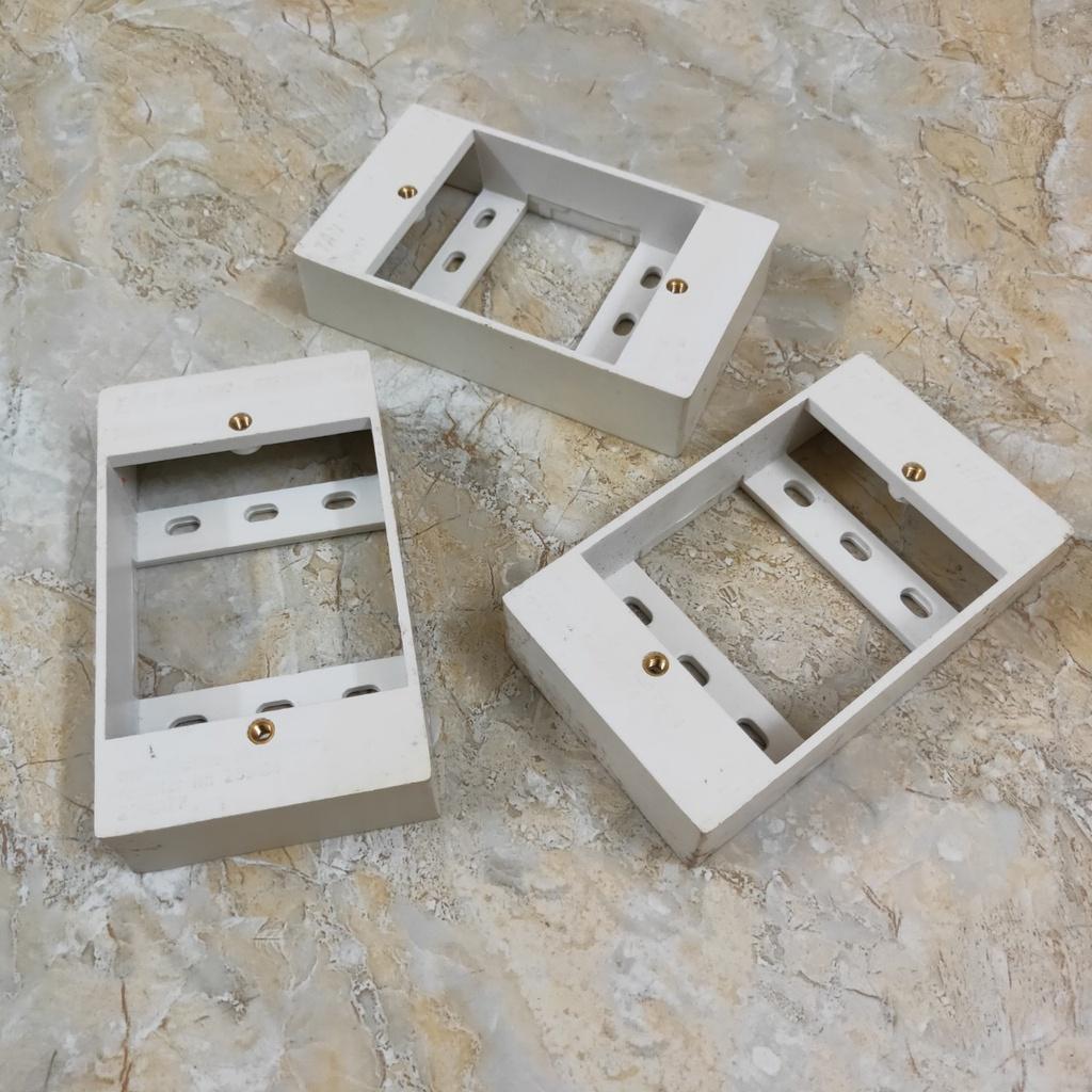 Đế Nổi Ổ điện vít tường loại Đơn Chống Cháy