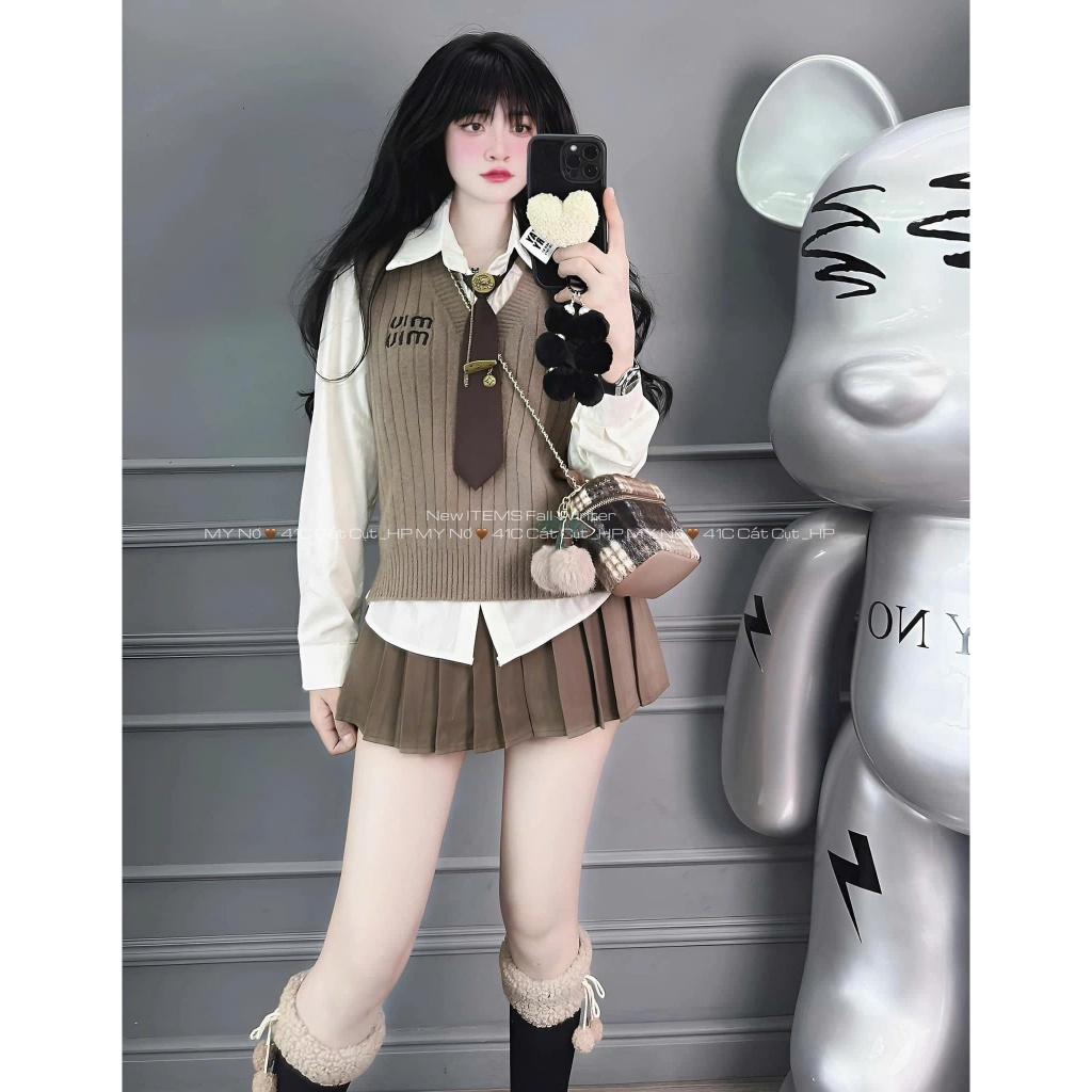 Set bộ đồ áo sơ mi kèm ghi lê mix chân váy xếp ly, Set đồ nữ áo dài tay phối cavat kèm chân váy dáng ngắn đơn giản BY JOLIE