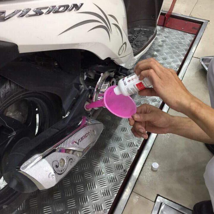 Nước súc rửa động cơ