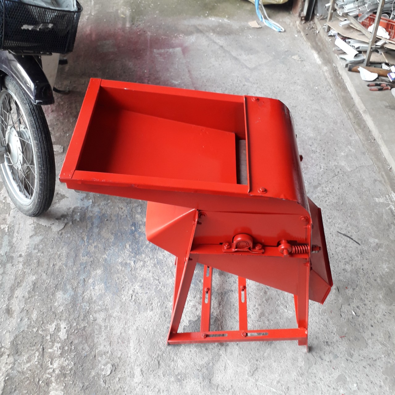 Khung máy tẽ ngô tẽ, tẽ bắp chưa có motor mẫu mới