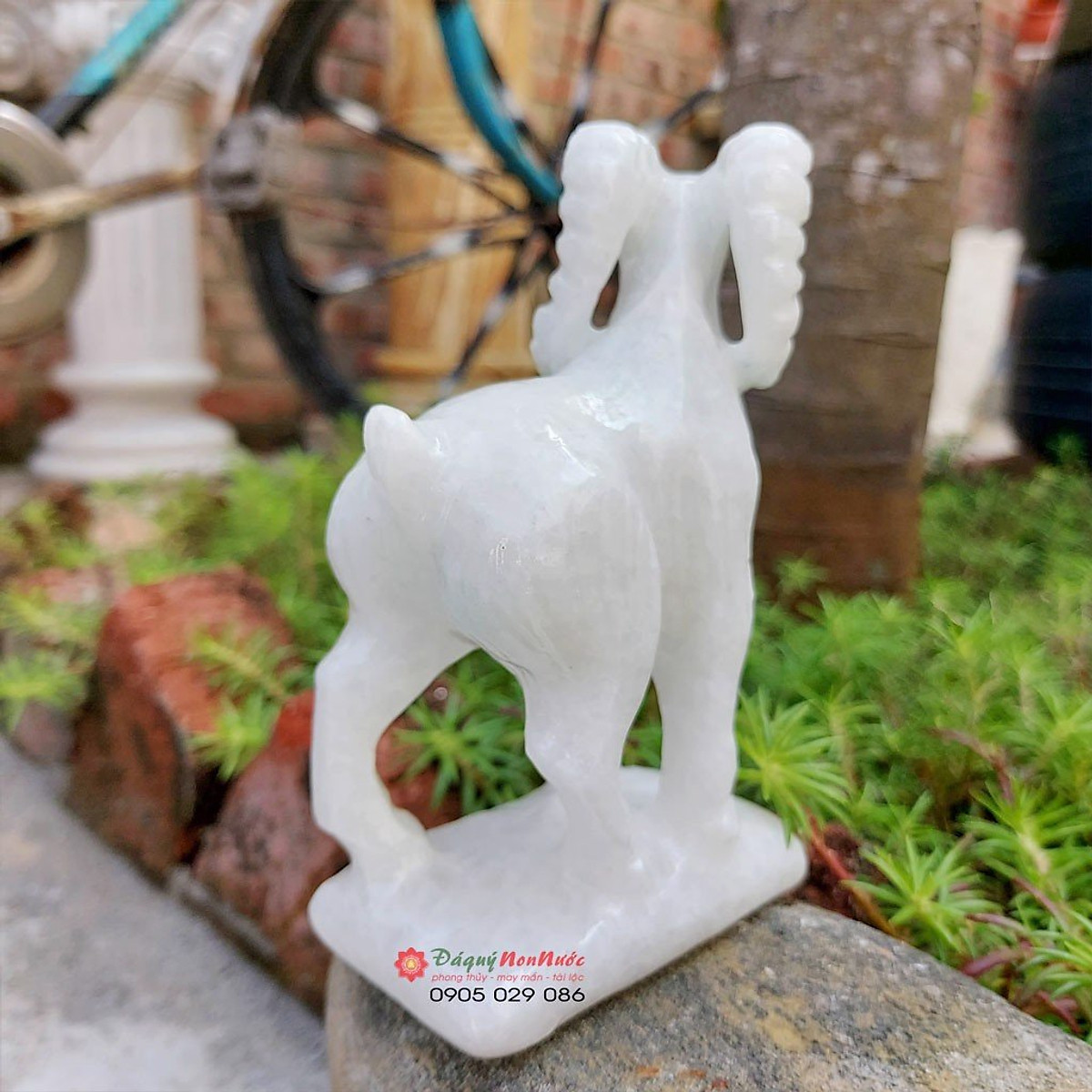 Tượng đá dê 12 con giáp phong thủy đá trắng 10cm đá Non Nước