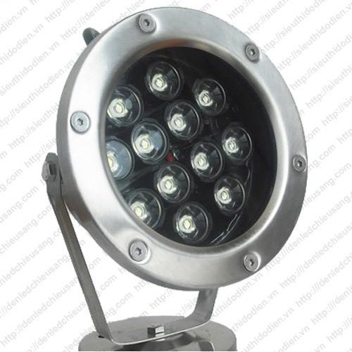 Đèn âm nước inox hồ cá koi