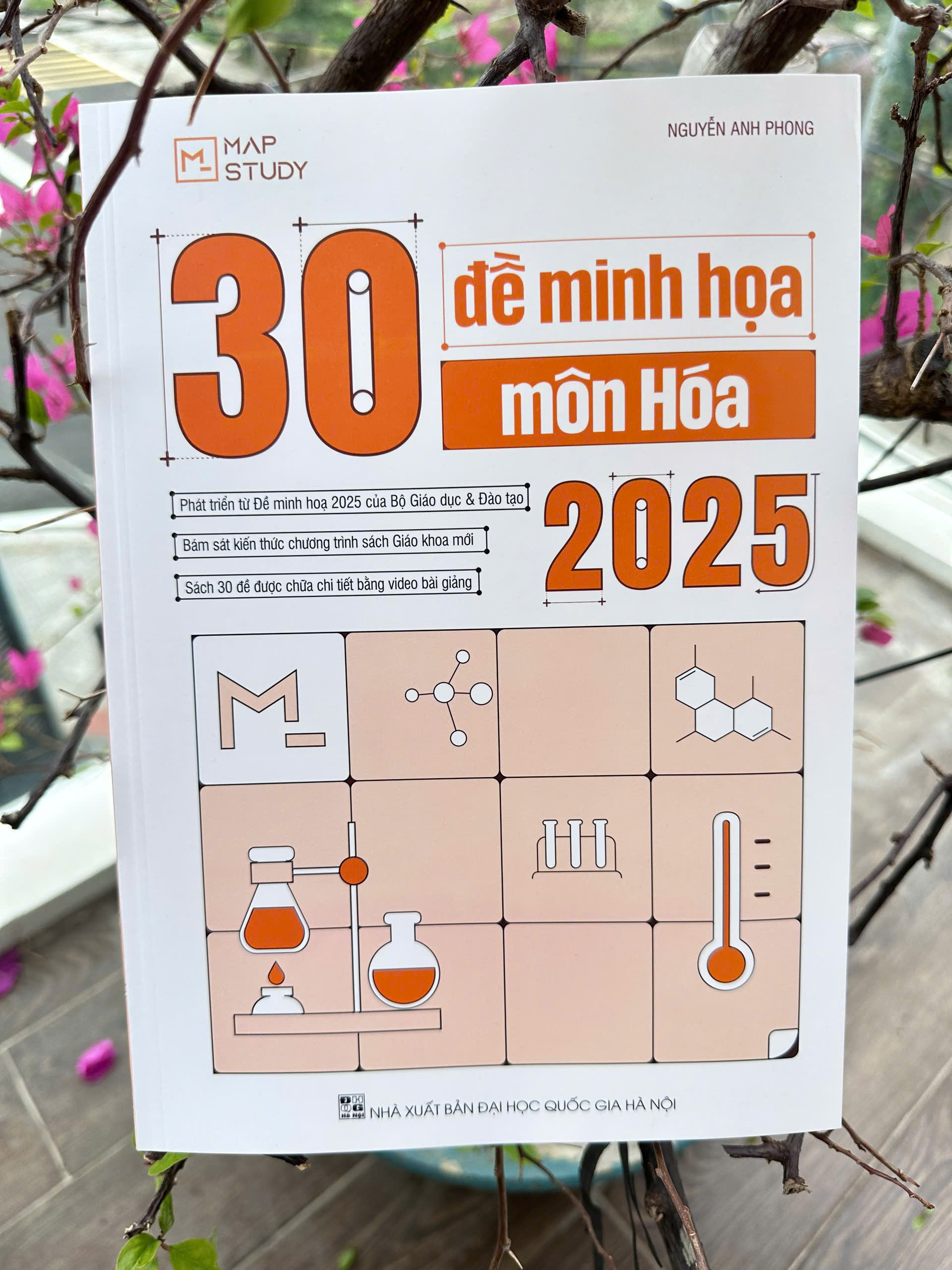 Sách - 30 đề minh họa môn hóa 2025 #huongbook